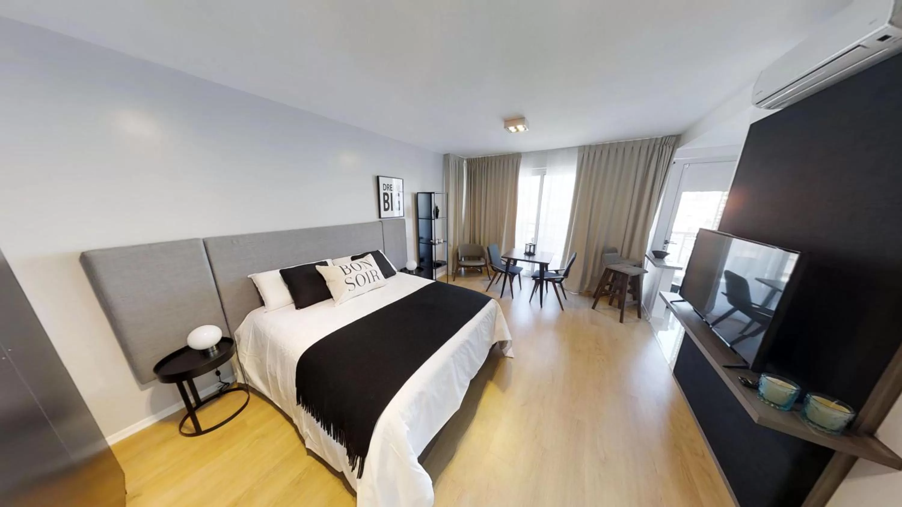 Studio Apartment in GrandView Hotel Buenos Aires