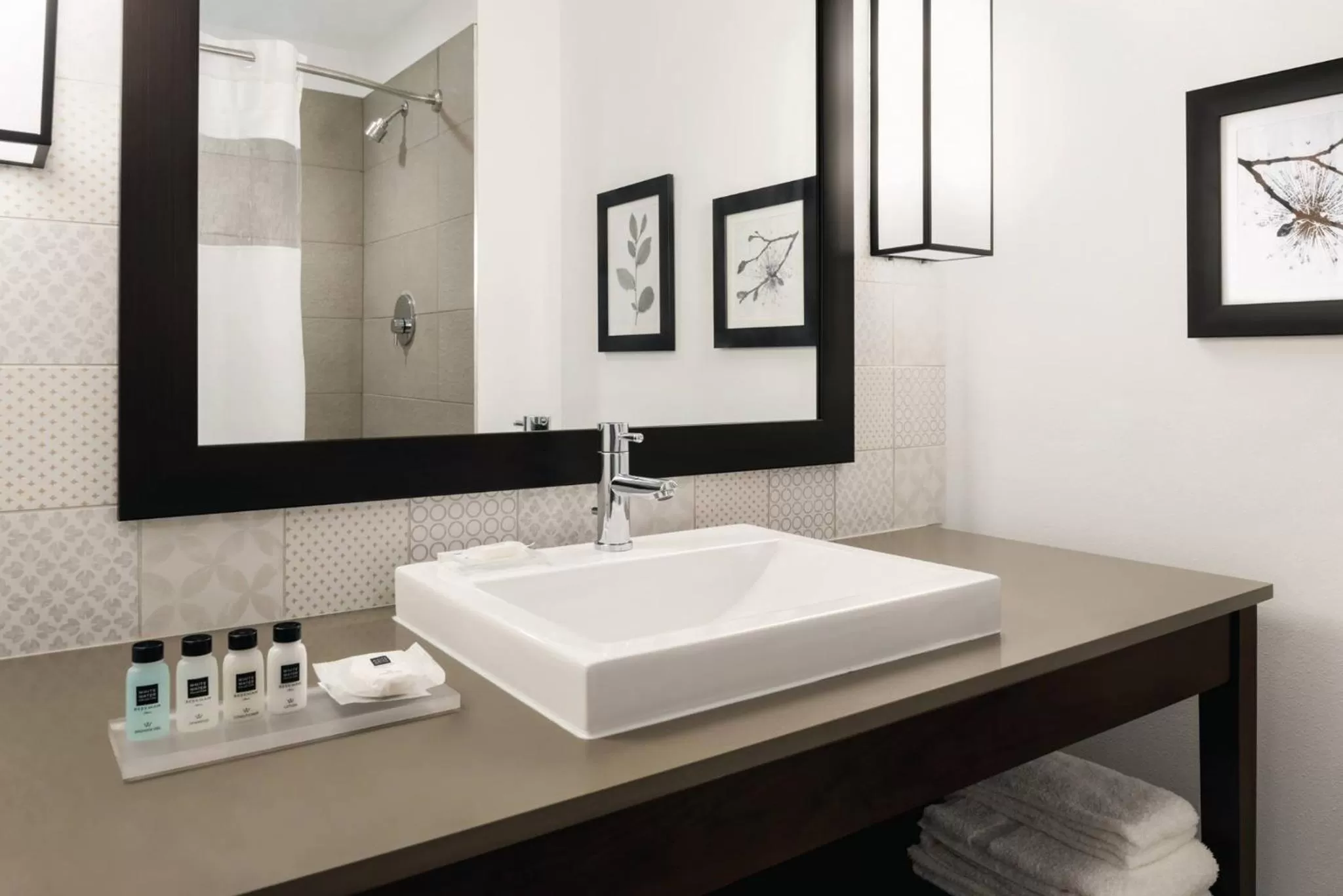 Queen Room with Two Queen Beds - Non-Smoking in Country Inn & Suites by Radisson, Ft Atkinson, WI