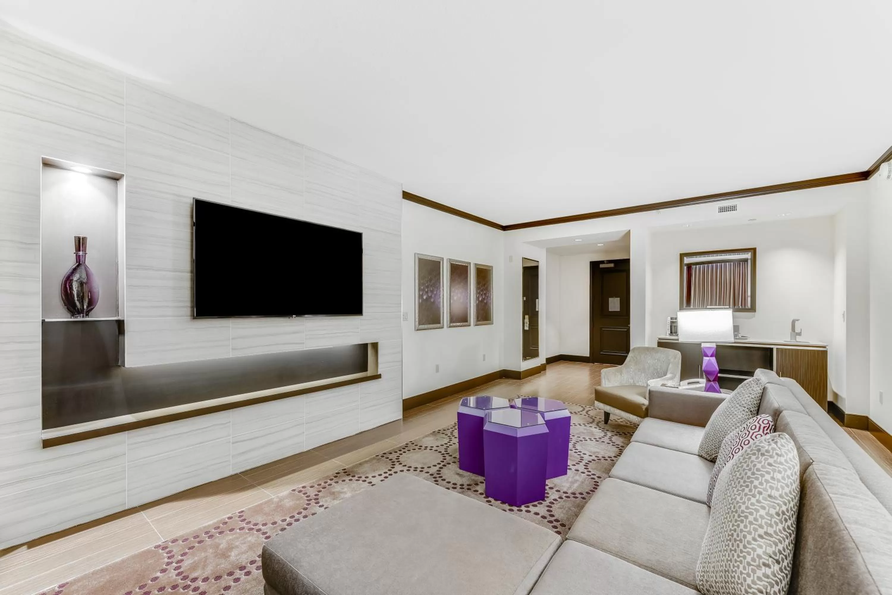 Bayview Tower Suite King Non Smoking in Harrah's Resort Atlantic City, A Caesars Destination