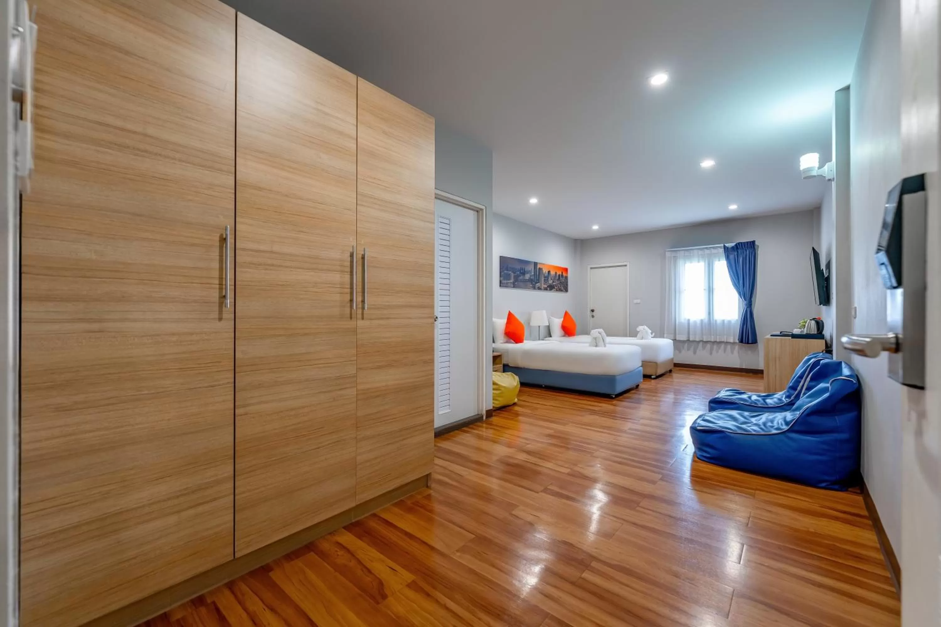 Superior Twin Room in 7 Days Premium Hotel at Icon Siam Station - No Parking