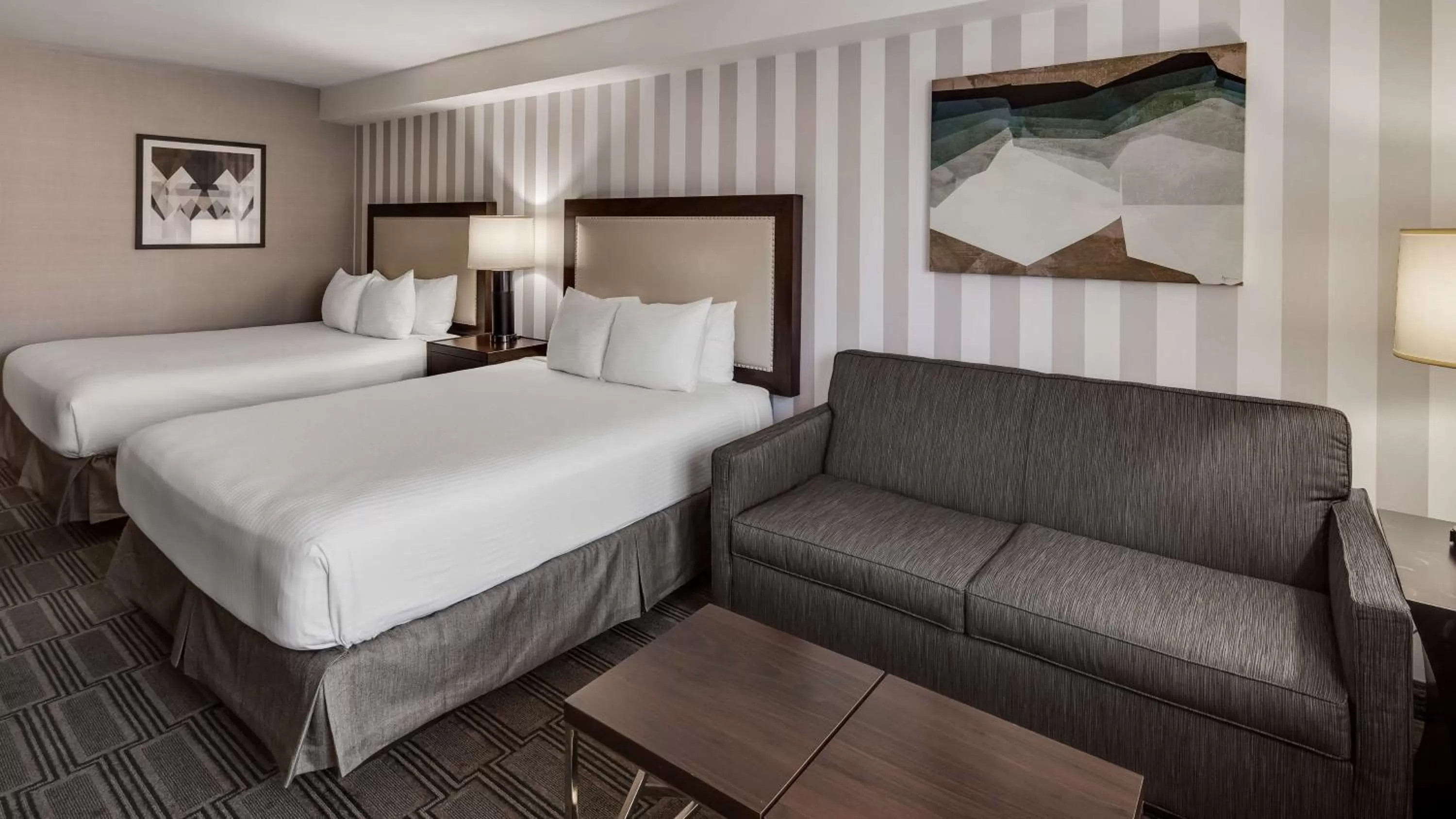 Queen Suite with Two Queen Beds - Disability Access - Non-smoking in Best Western Lapeer Inn