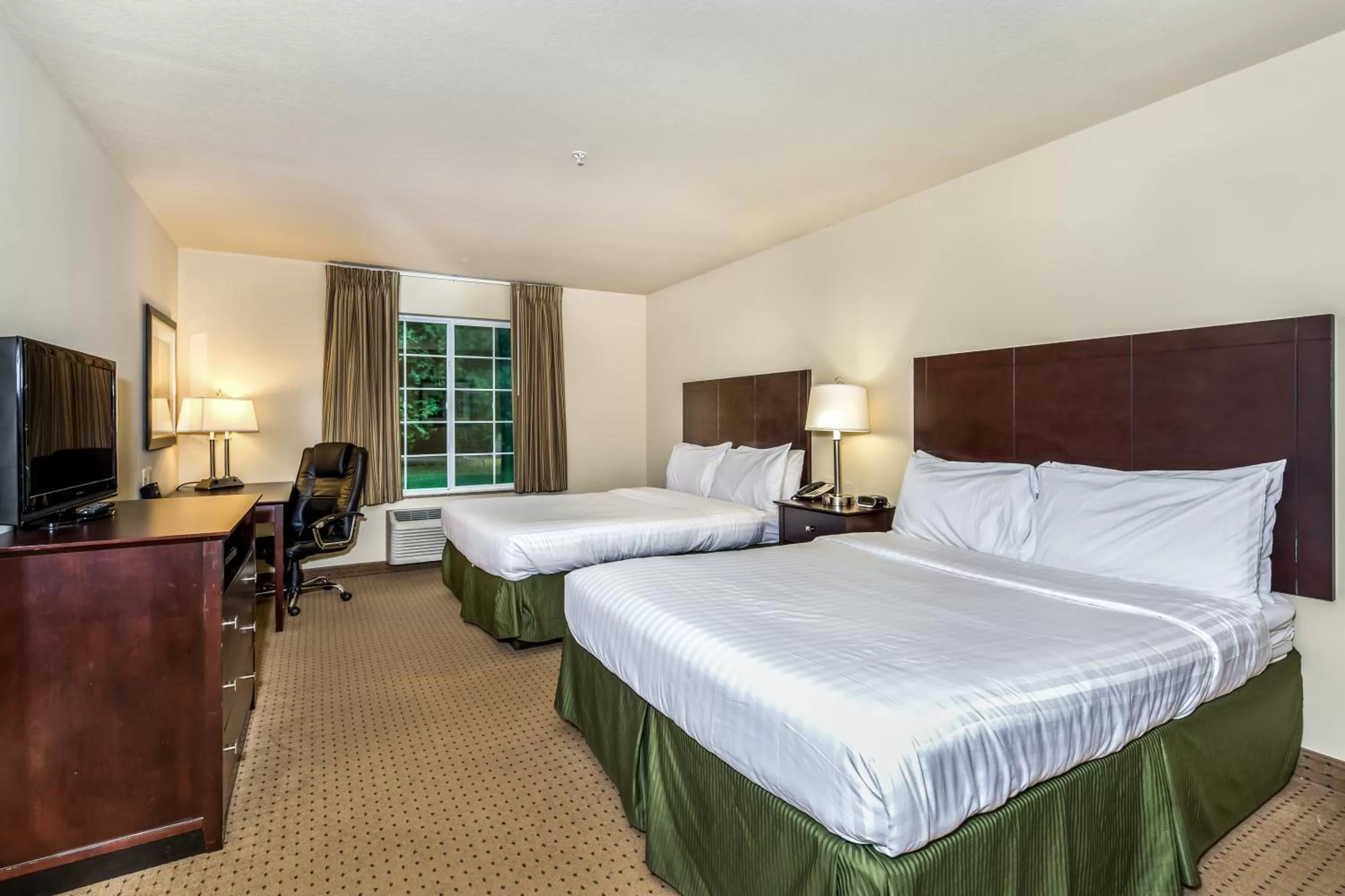 Quadruple Room in Cobblestone Inn & Suites - Vinton, IA