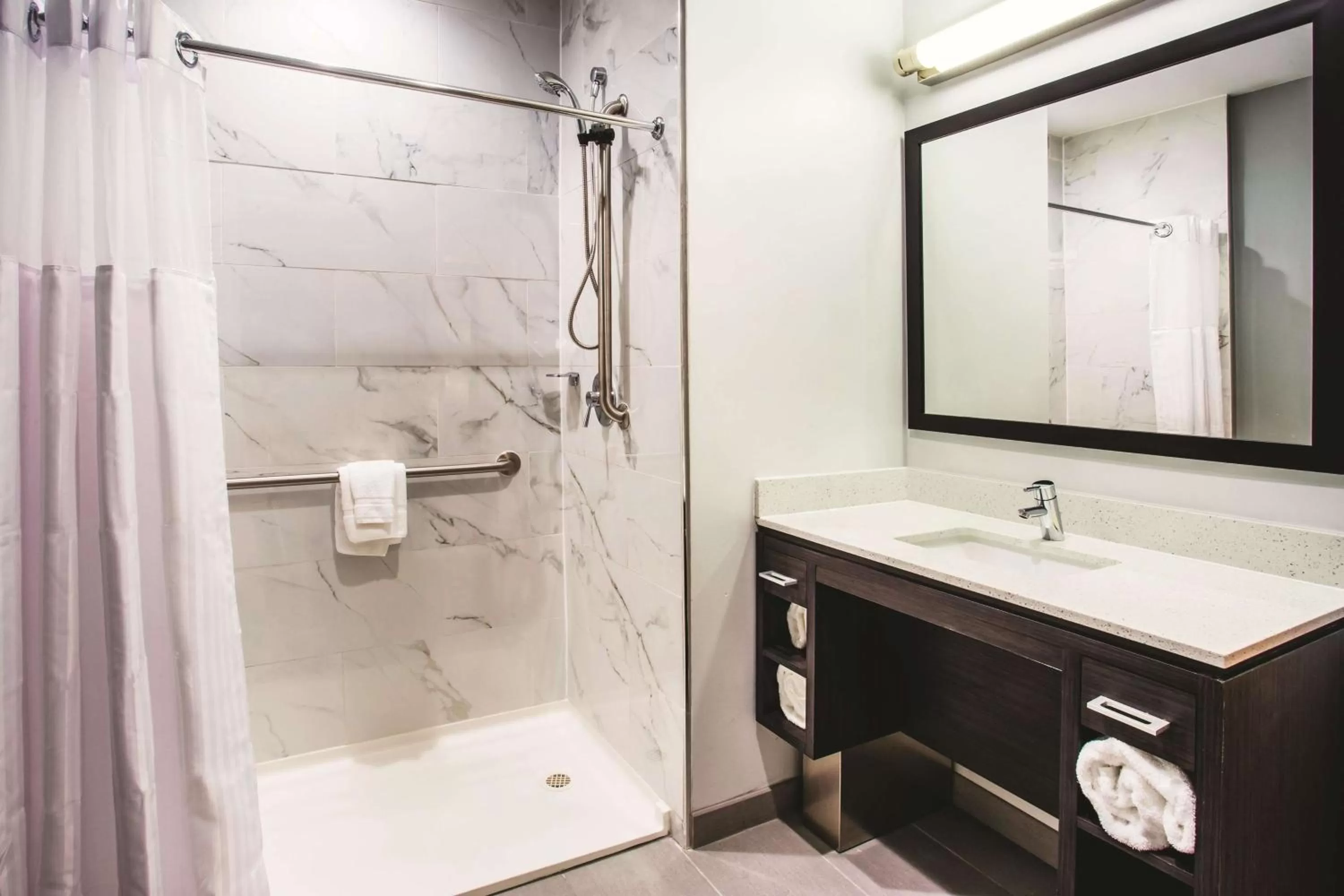 Queen Room in La Quinta by Wyndham Inner Harbor Downtown