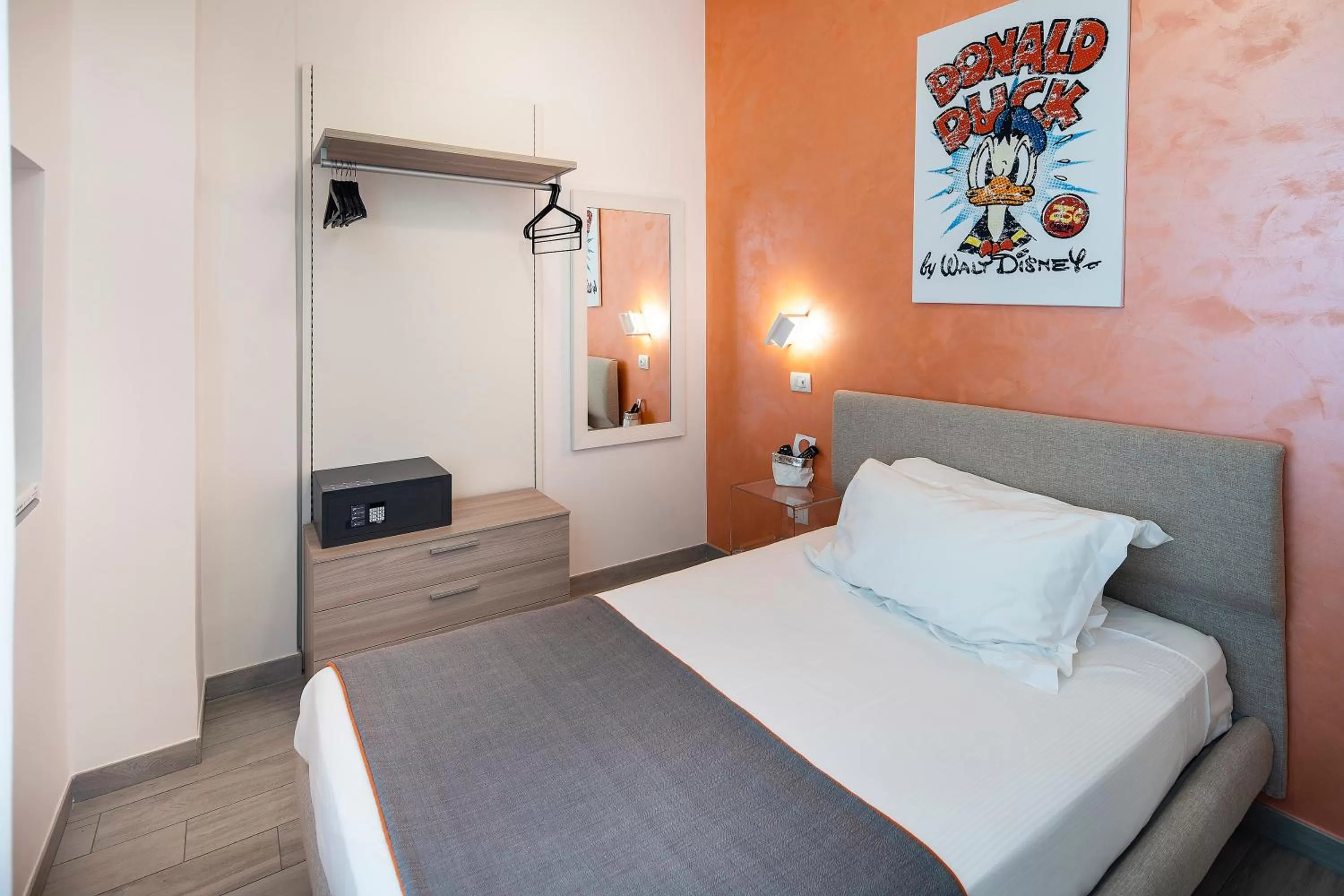 Single Room in IstayinToledo Luxury Guest House