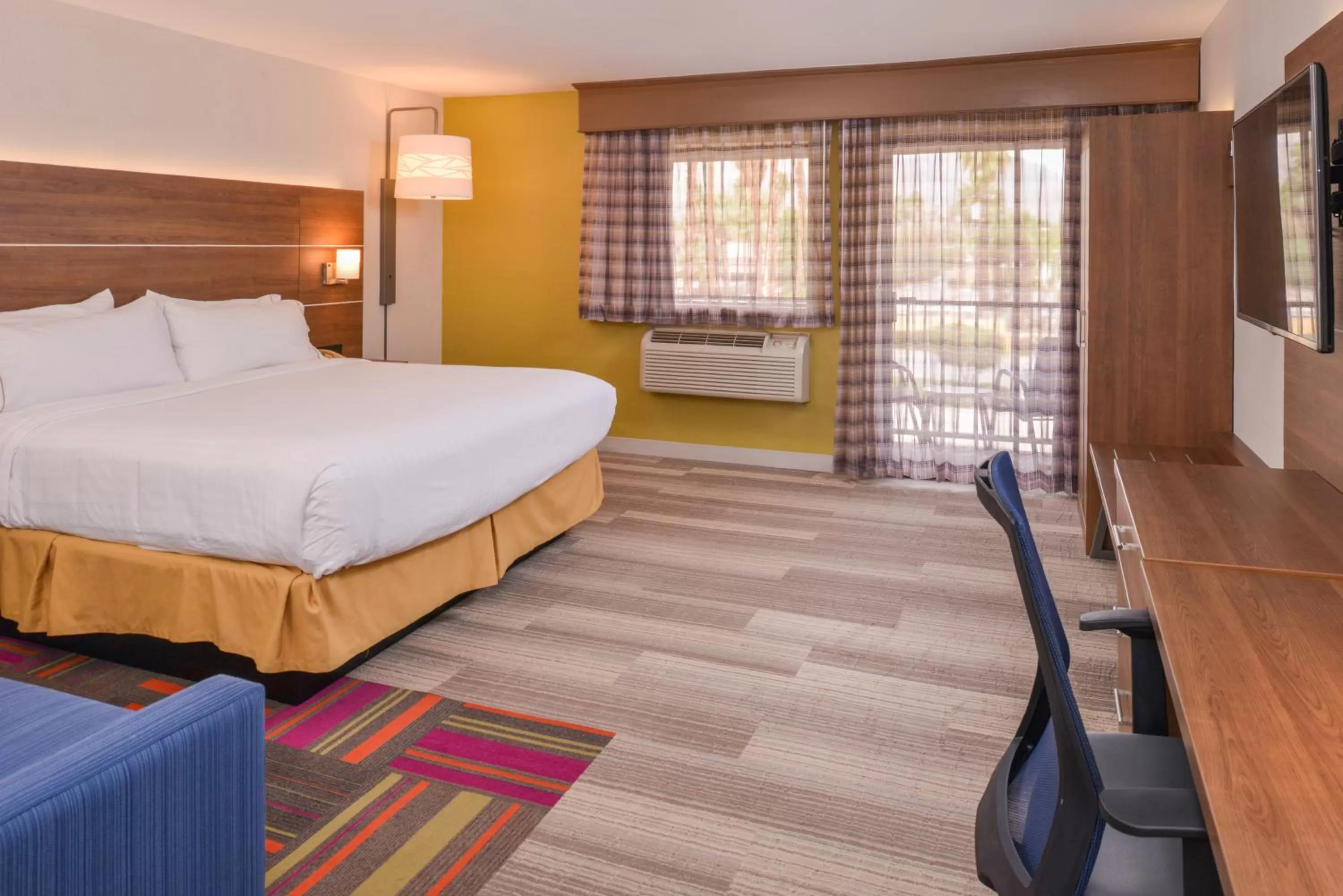 Premium King Room with Balcony in Holiday Inn Express Palm Desert by IHG