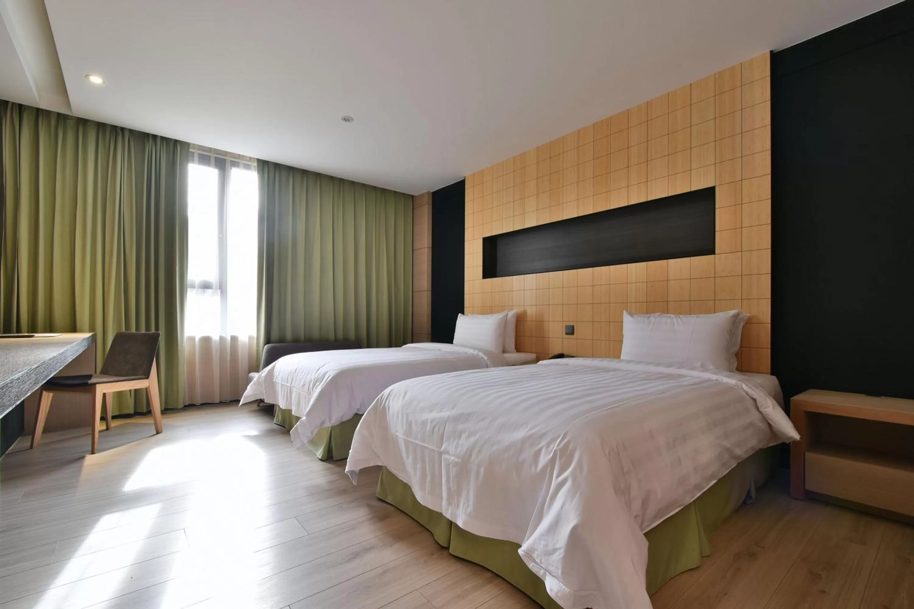 Standard Twin Room in Hotel R14