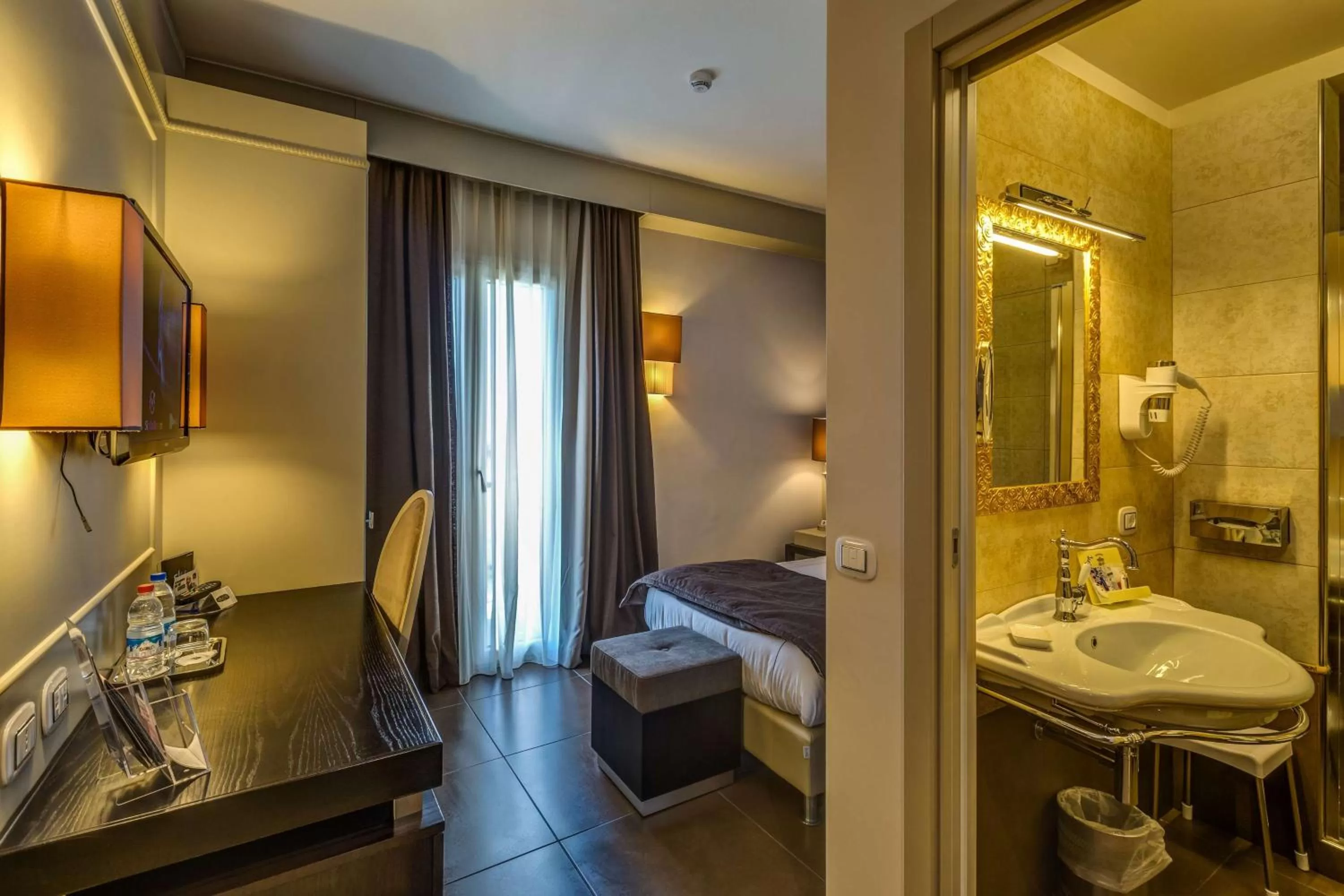 Classic Single Room in Best Western Plus Hotel Perla Del Porto