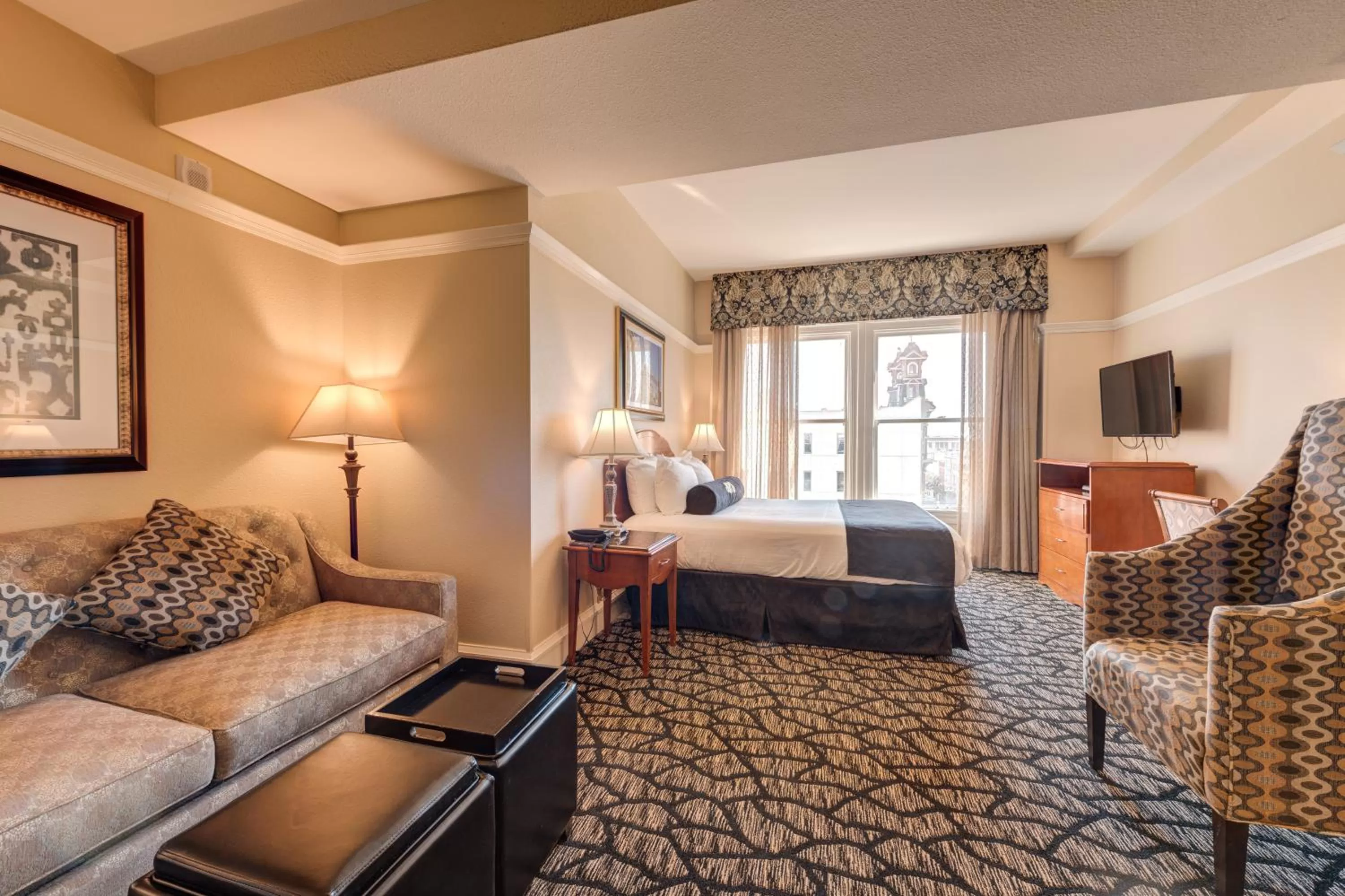 Accessible Junior Suite, ADA in Gaslamp Plaza Suites