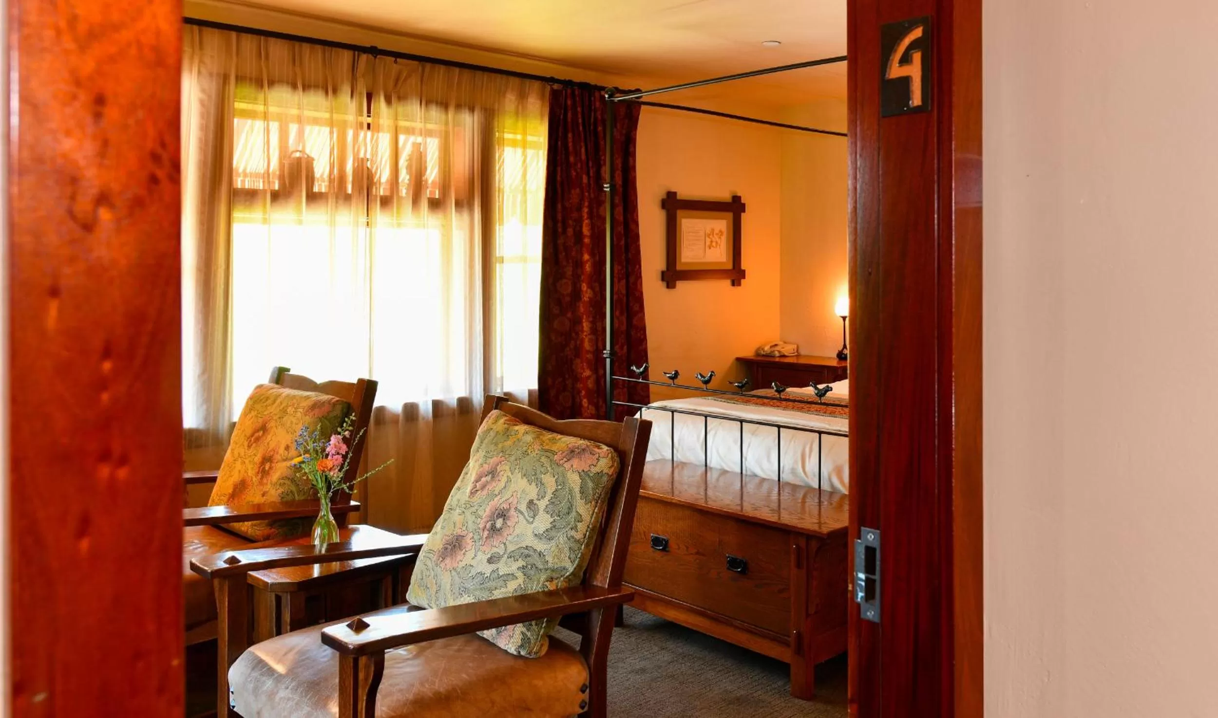 Superior King Room in Blackbird Inn