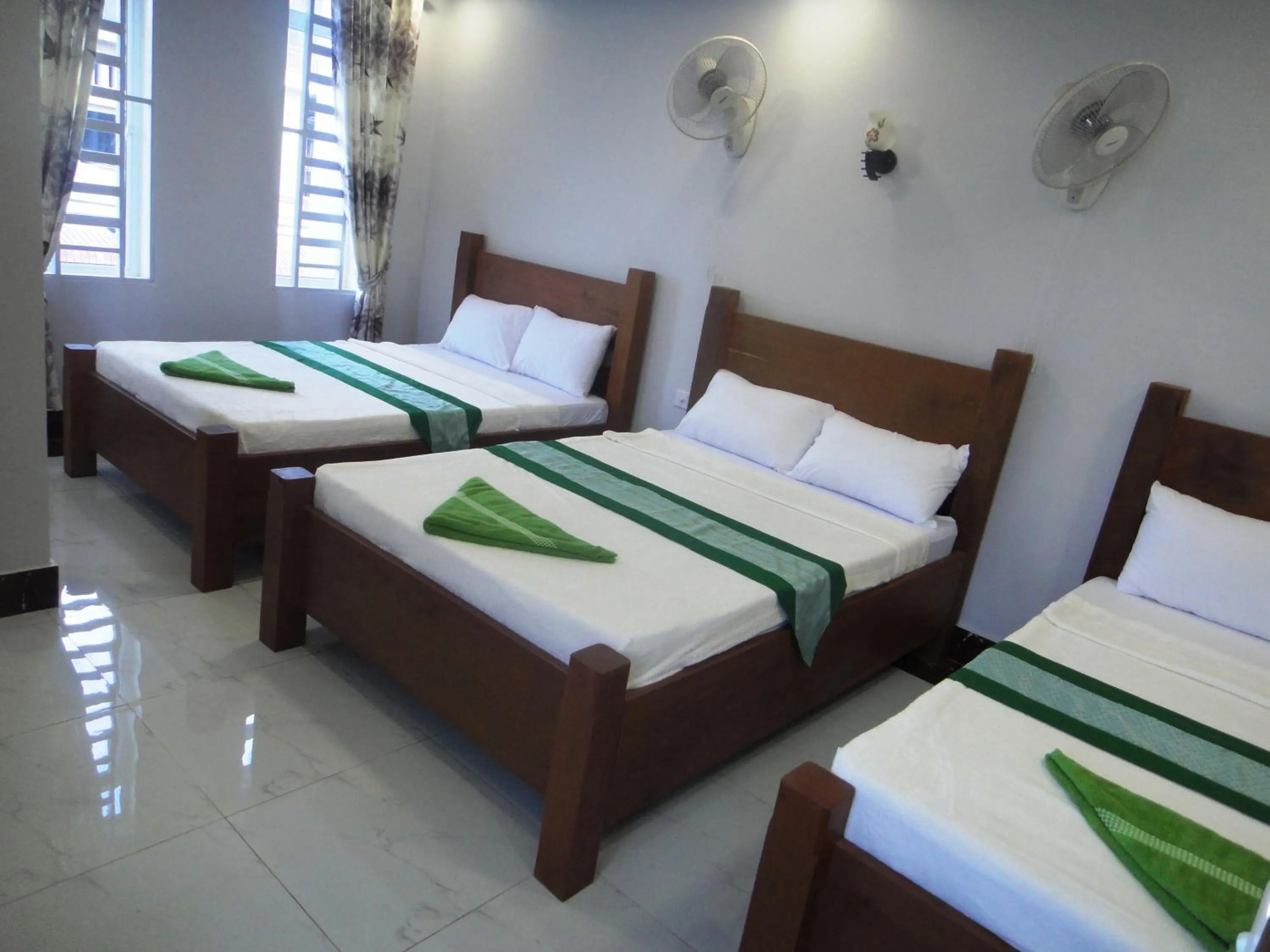 Superior Triple Room with AC in Marany Guesthouse