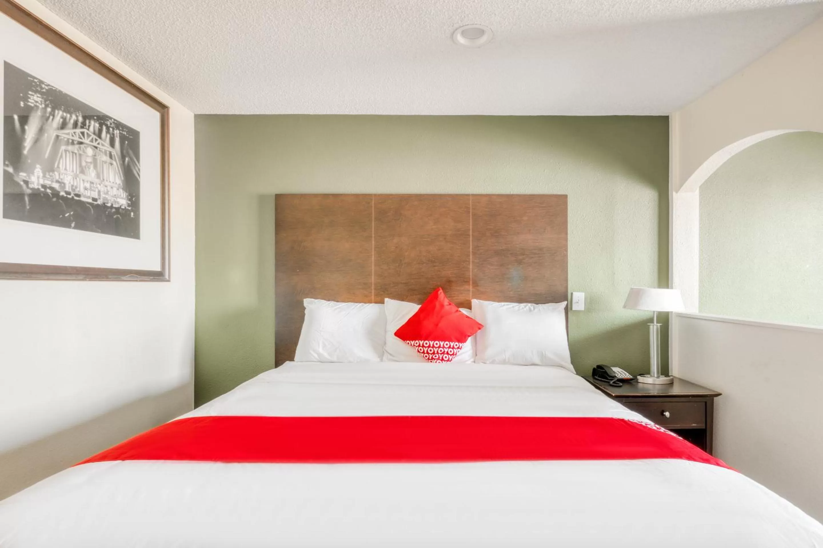 One-Bedroom Suite in OYO Hotel Rosenberg TX I-69