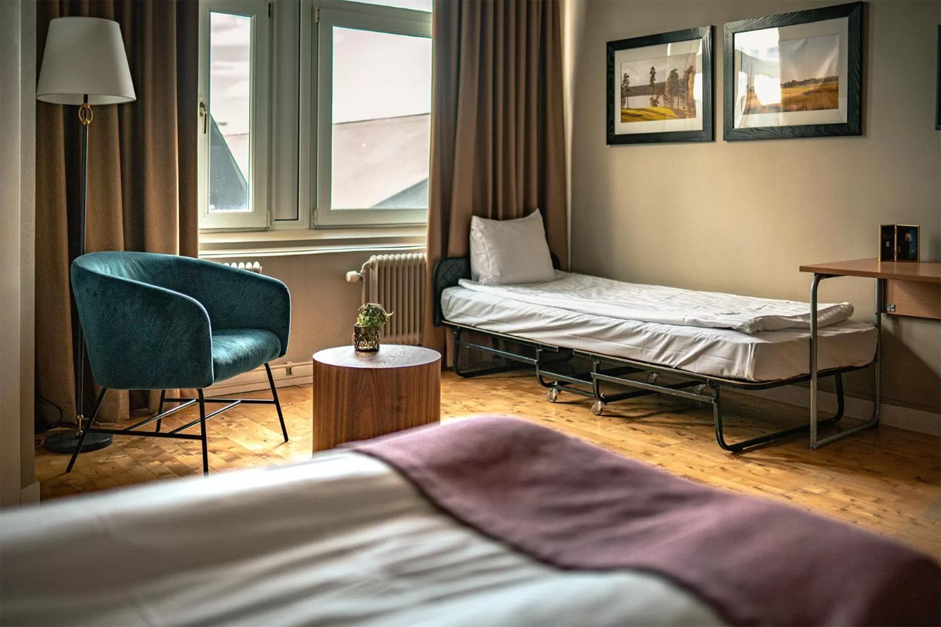 Standard Twin Room in Sunlight Hotel Conference & Spa