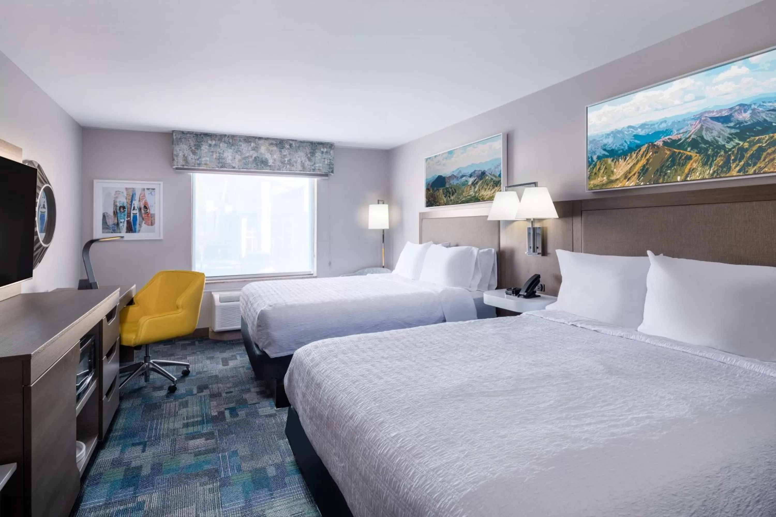 Queen Room with Two Queen Beds in Hampton Inn & Suites Salida, CO