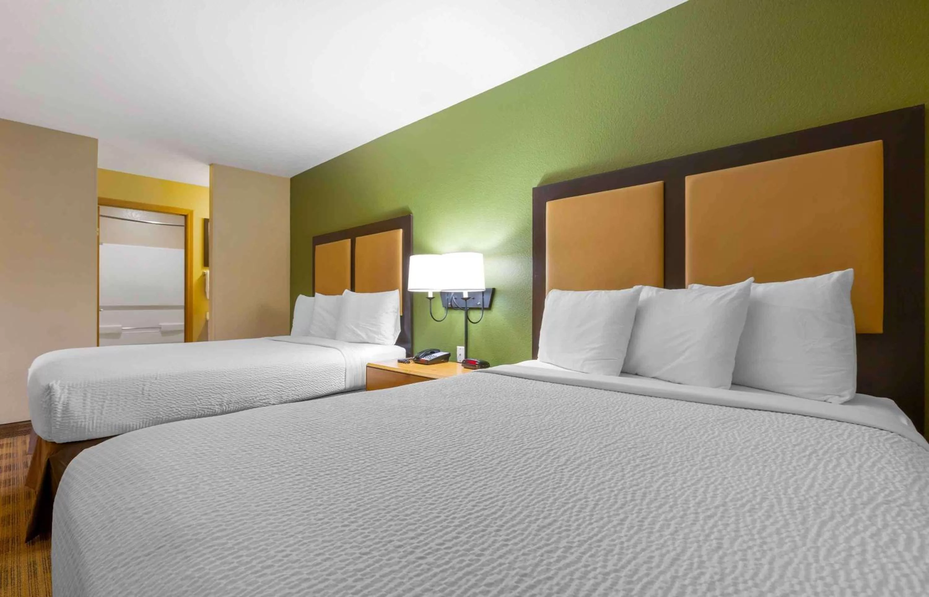 Deluxe Studio with 2 Queen Beds - Non-Smoking in Extended Stay America Suites - Phoenix - Scottsdale