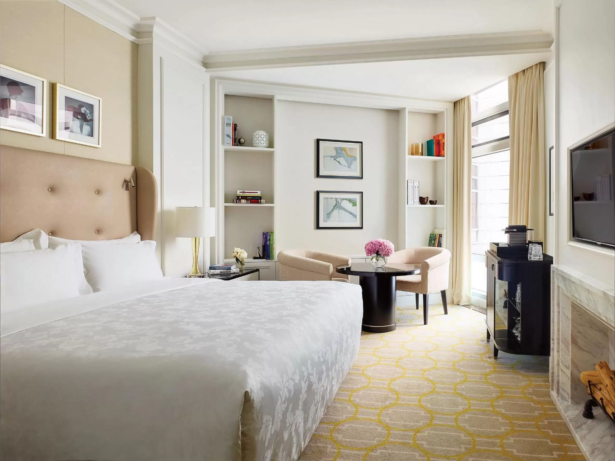 Deluxe Courtyard View King in The Langham Hong Kong