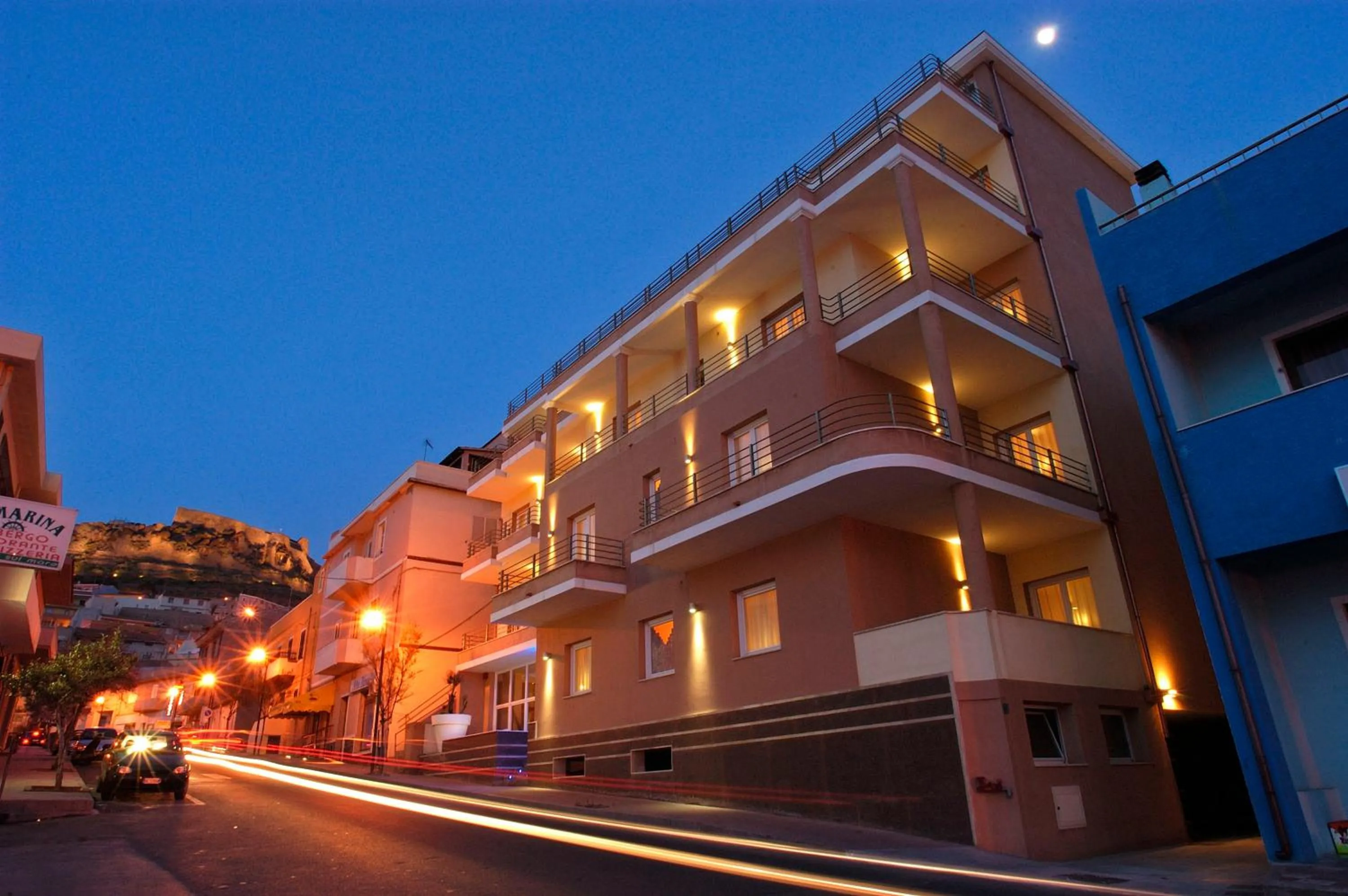 Facade/entrance in Janus Hotel