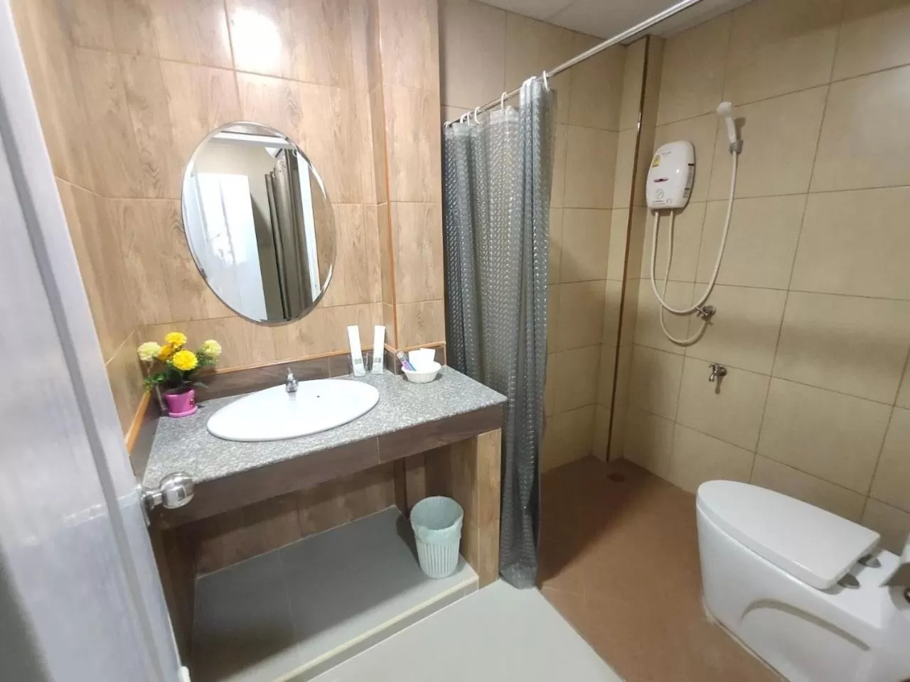 Twin Room with Private Bathroom in SK Resort Pattaya