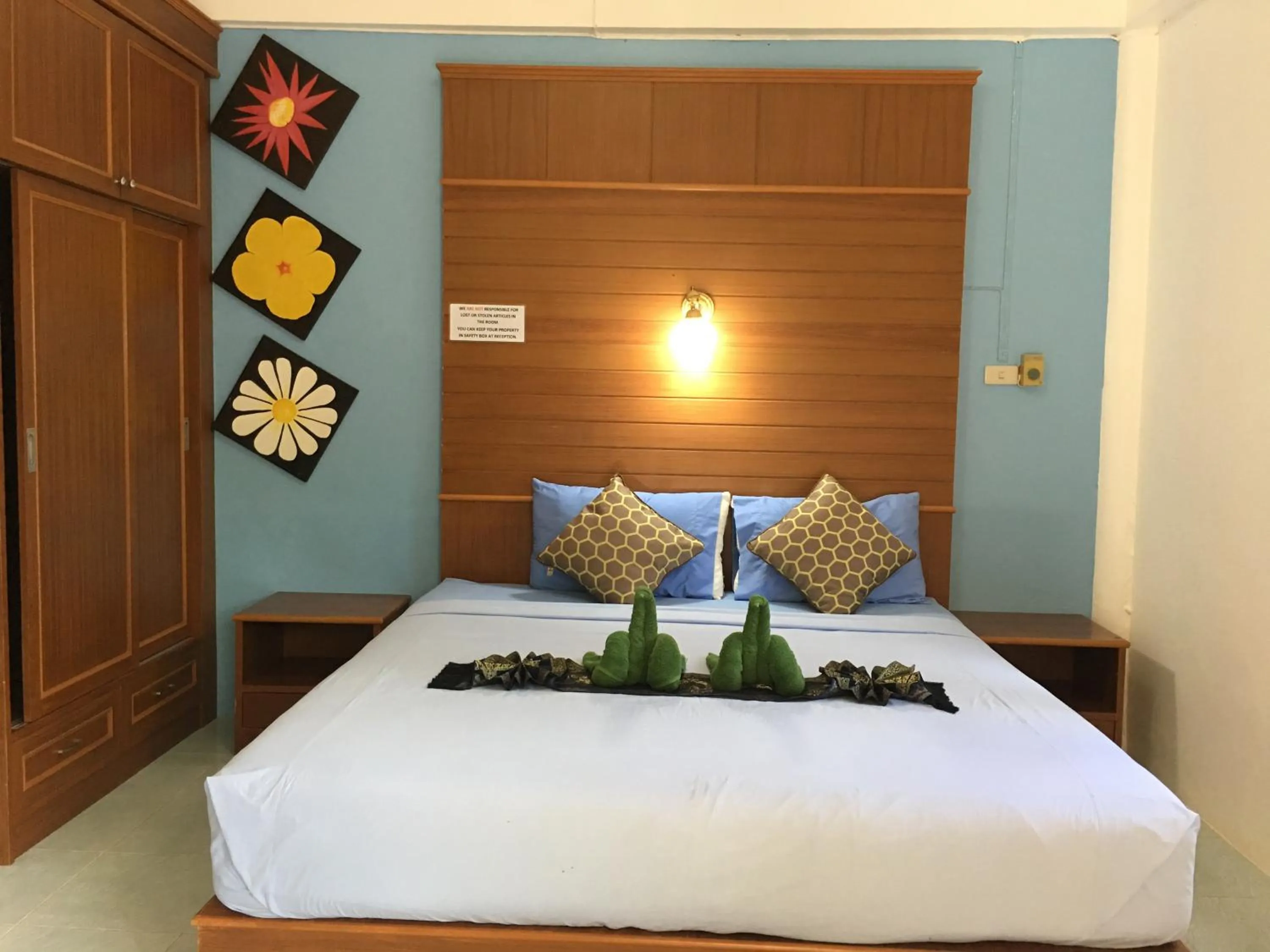Standard Double Room in Lanta Garden Home