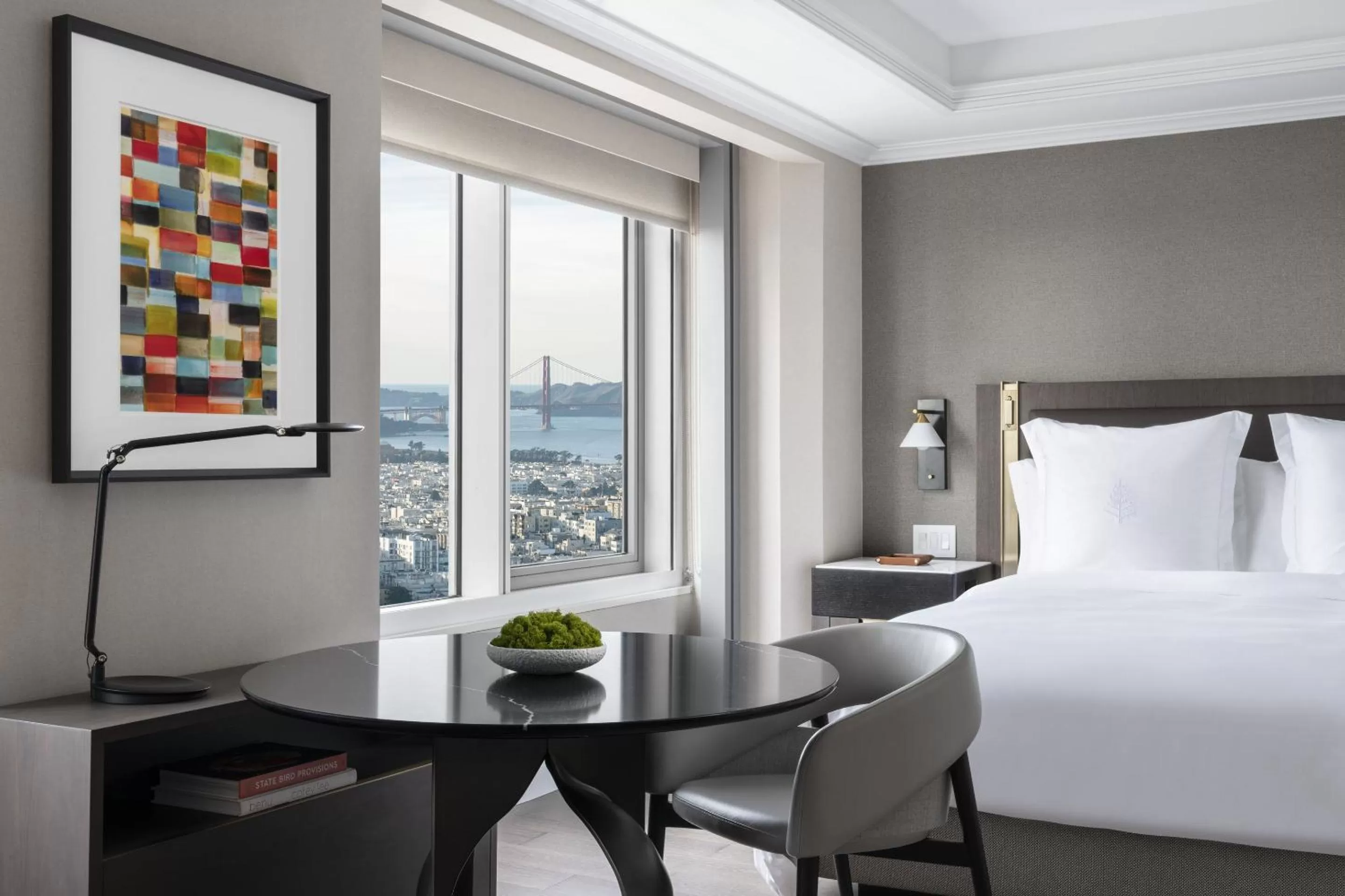 Premier King Room with Bridge View in Four Seasons Hotel San Francisco at Embarcadero