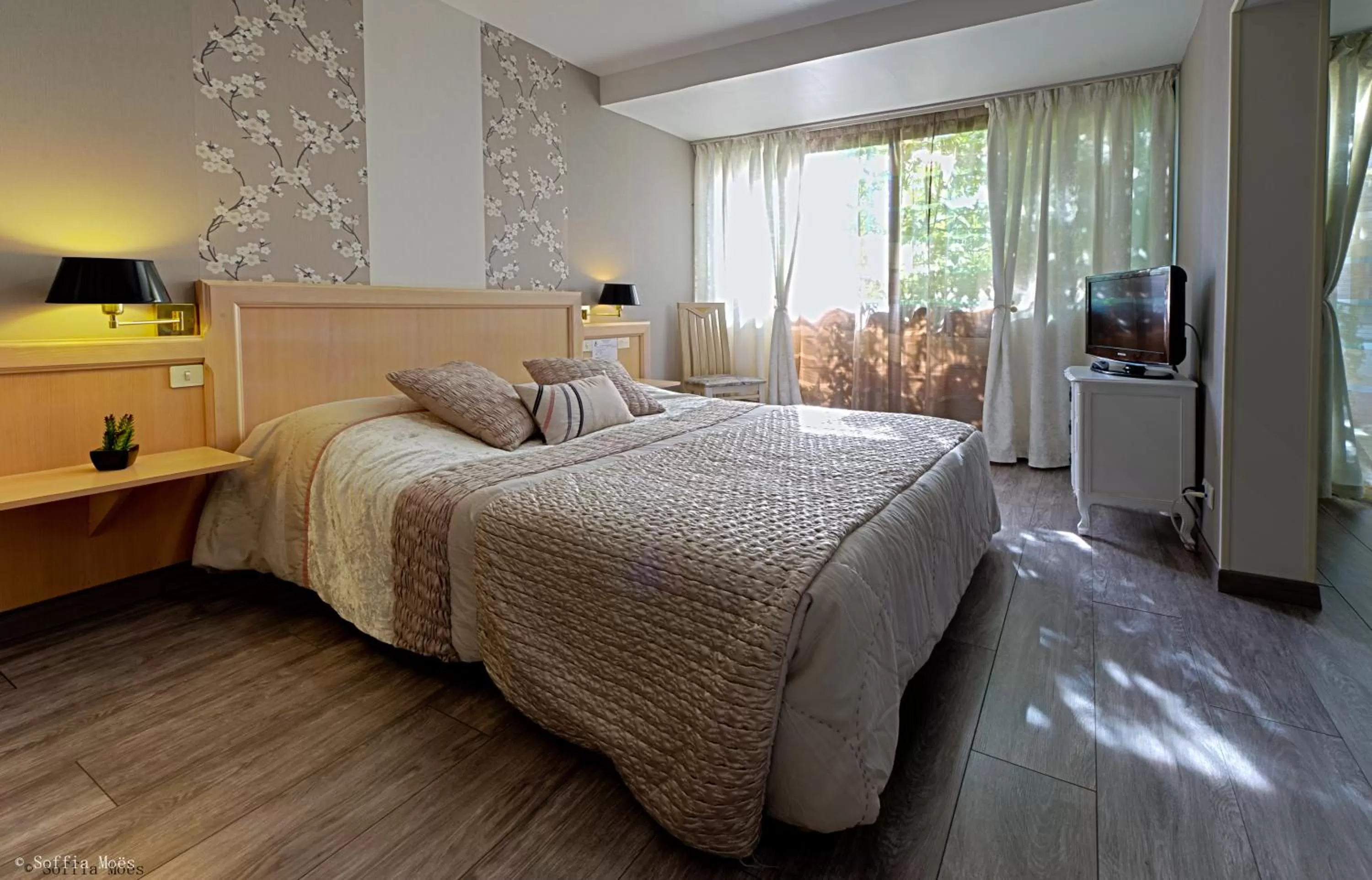 Superior Family Room - single occupancy in Hostellerie Du Mont Aimé