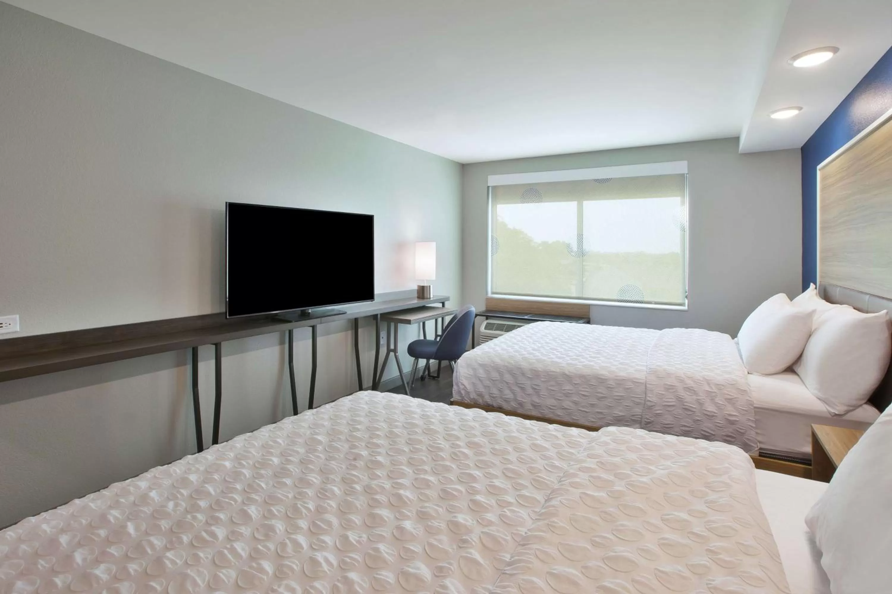 Queen Room with Two Queen Beds in Tru By Hilton Jackson