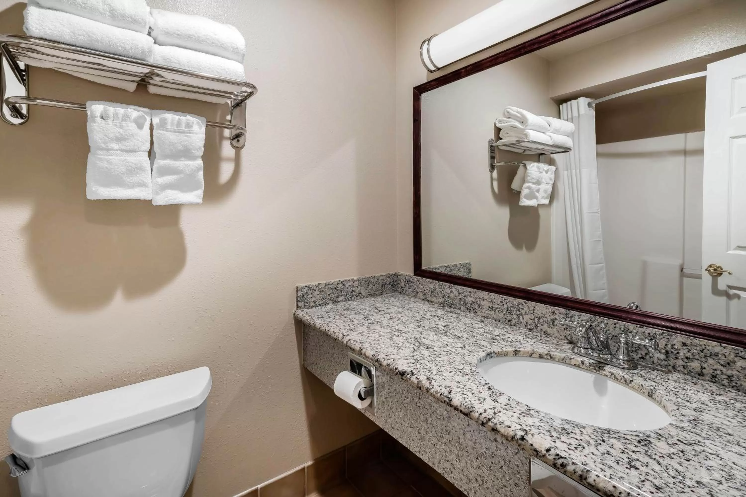 Deluxe Double Room in Oasis Inn Tacoma