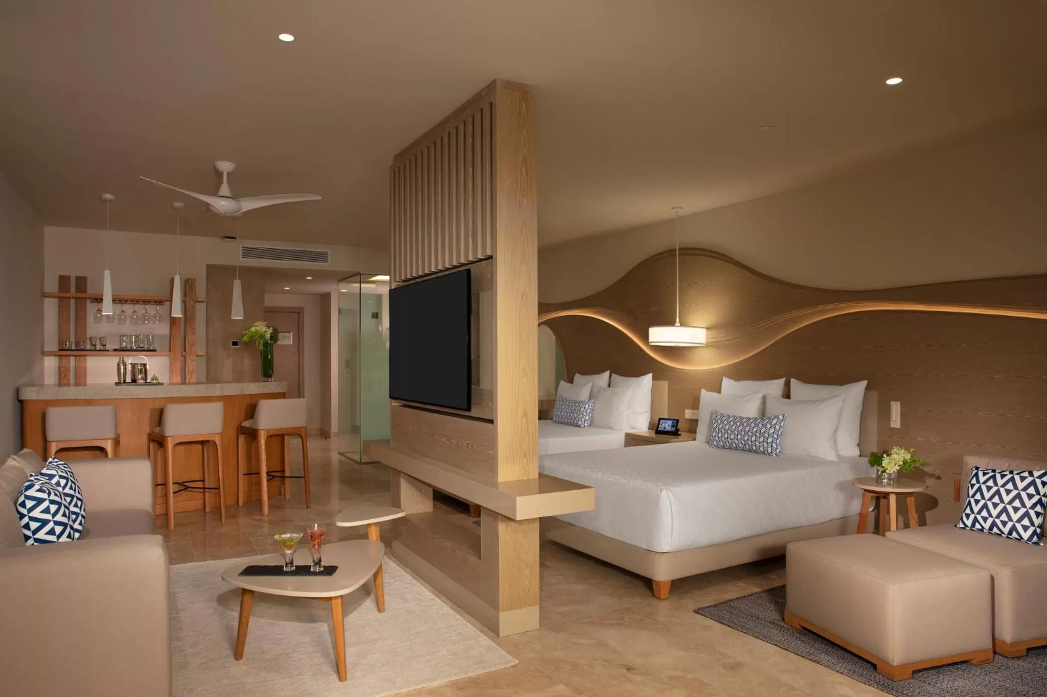 Allure Junior Suite Live Big Laguna View Double in Breathless Cancun Soul Resort & Spa - Adults Only - All Inclusive
