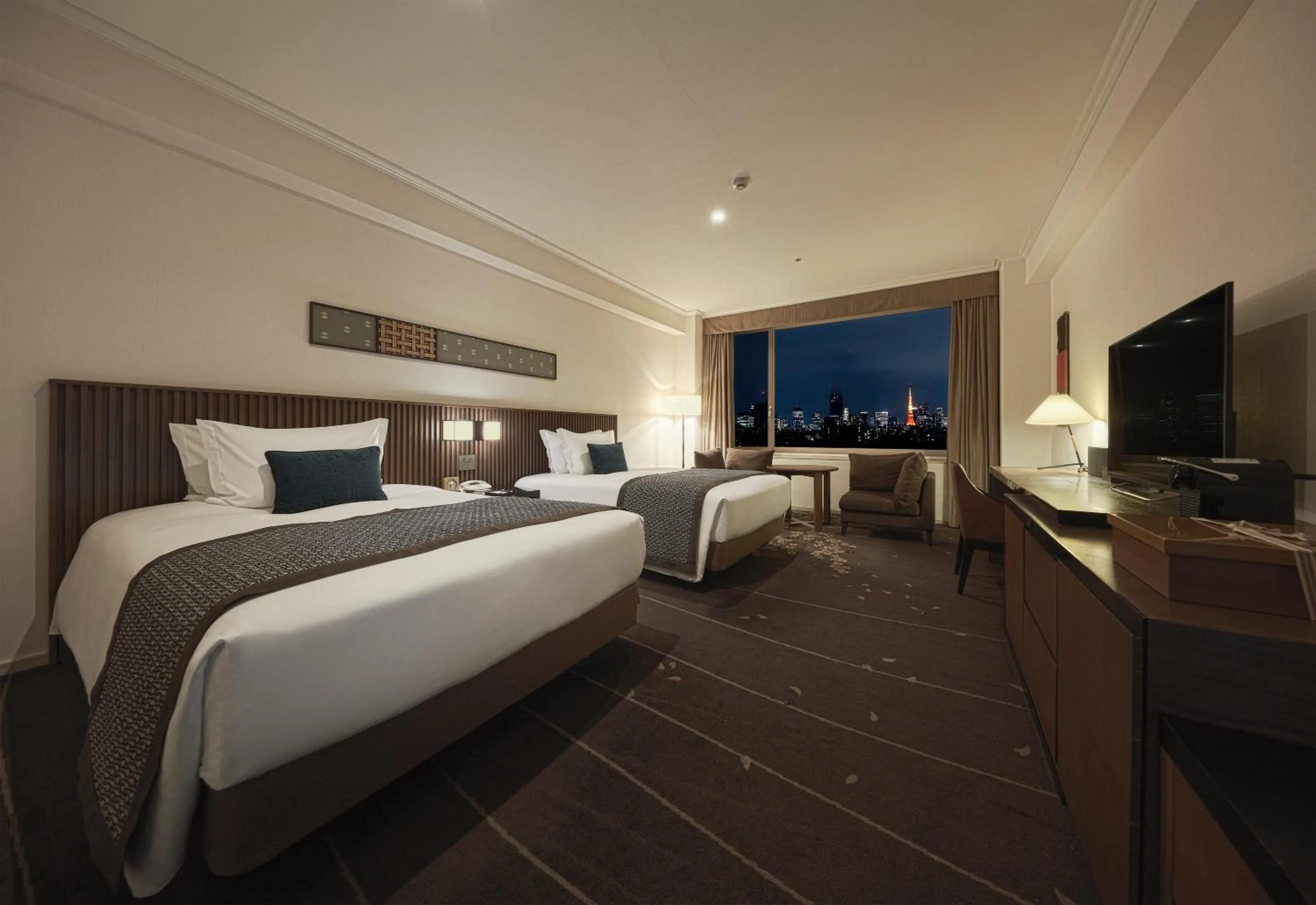 Tower Side Executive Twin (Non-Smoking) with Lounge Access and Lounge Breakfast Included + Sauna Access - single occupancy in The Prince Sakura Tower Tokyo, Autograph Collection