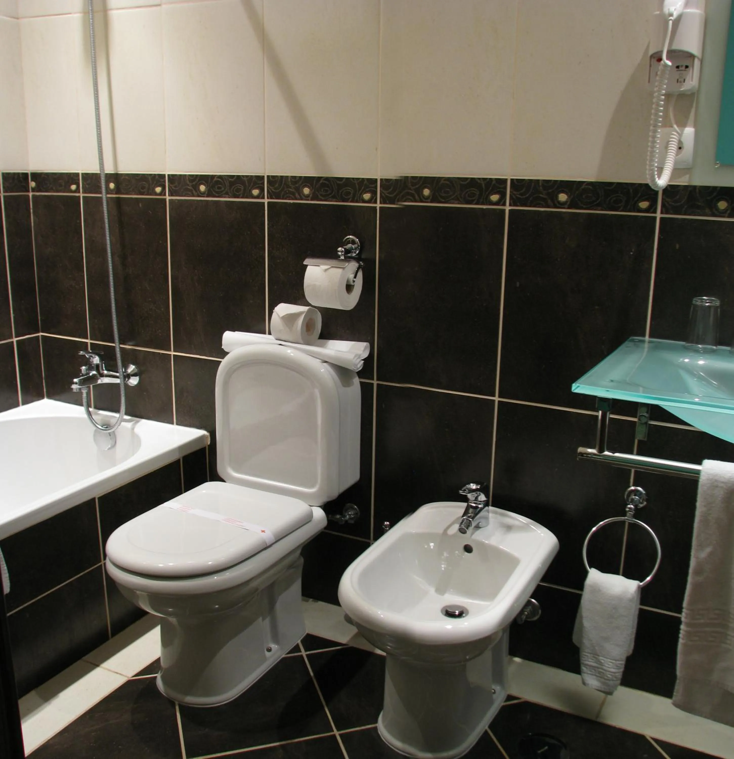 Twin Room with Sea View in Hotel Avenida Praia