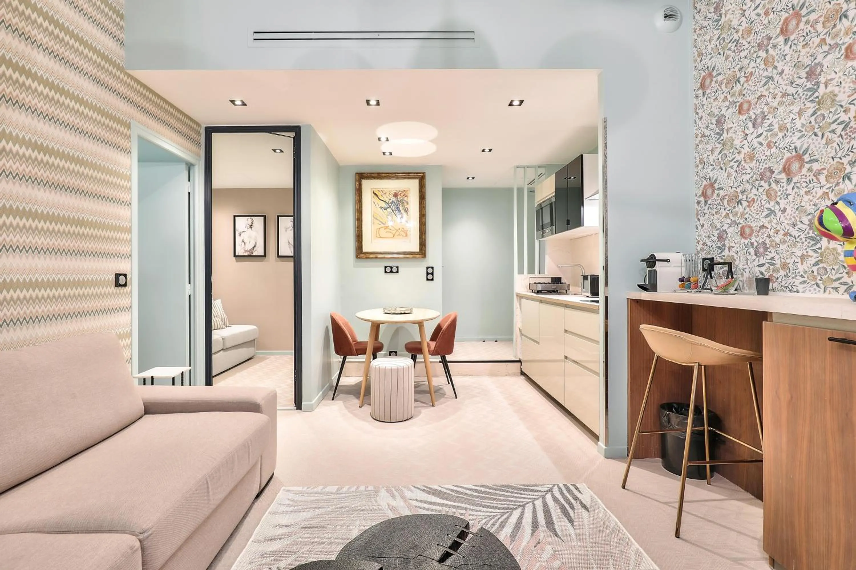 Opera Family Room in Hotel 33 Marbeuf