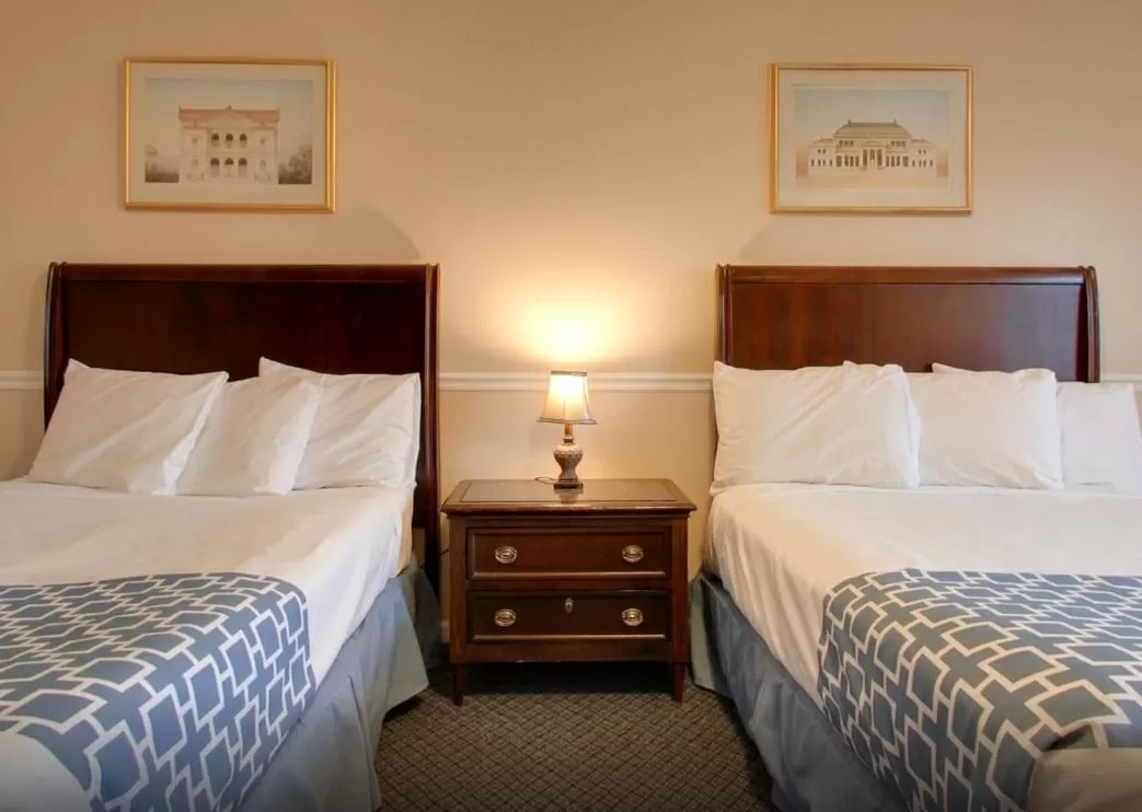 Double Room with Two Double Beds in Alpine Inn & Suites Rockford