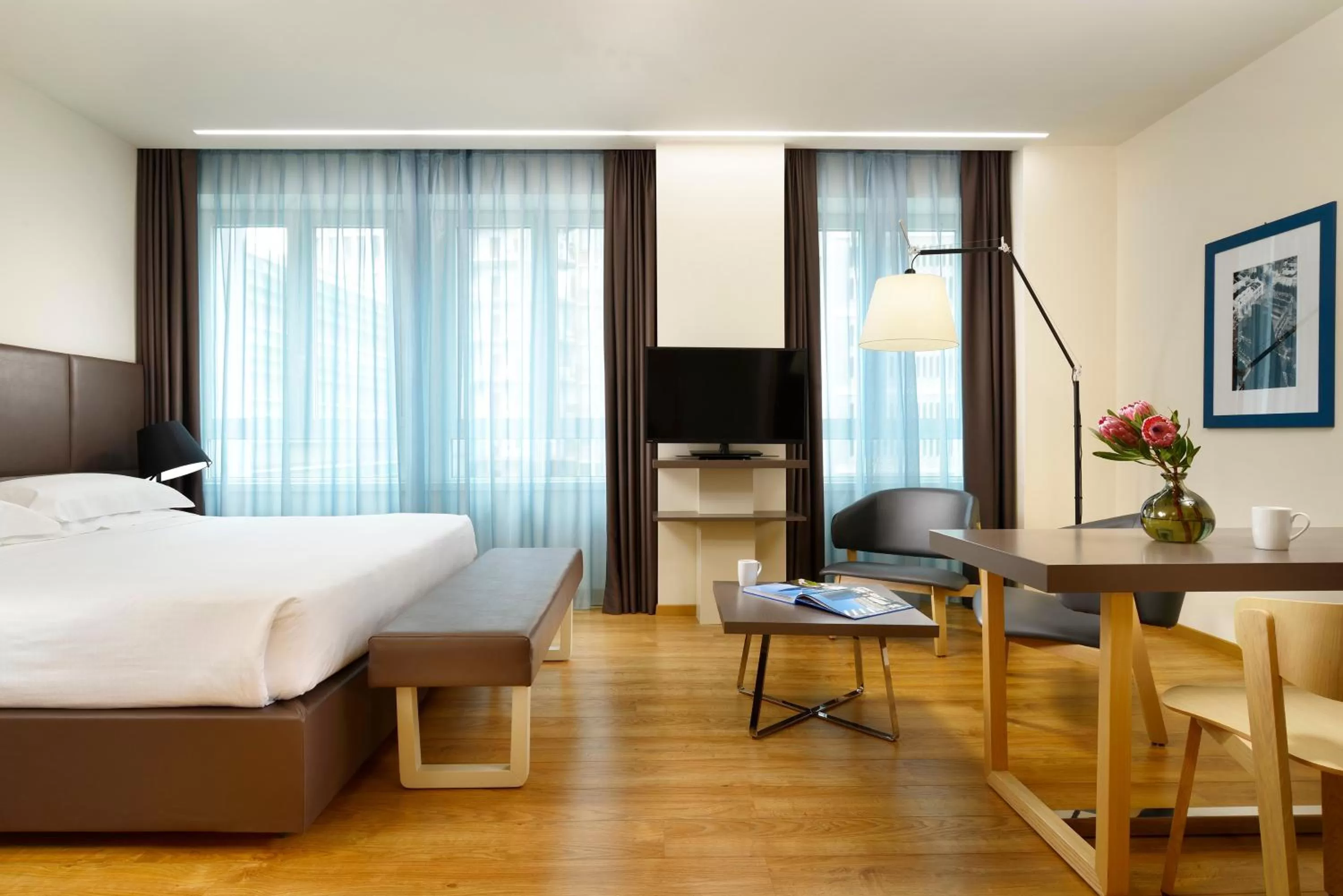 Classic Junior Suite Double Single Use in UNA Hotels Century Milano
