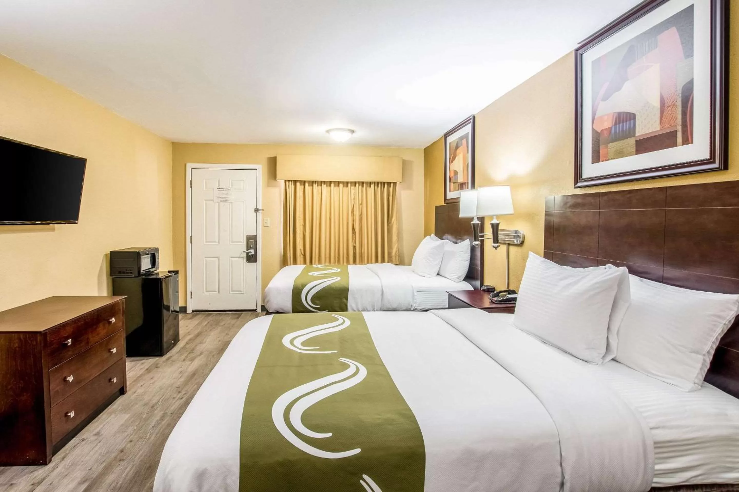 Double Room with Two Double Beds - Smoking in Quality Inn Corsicana