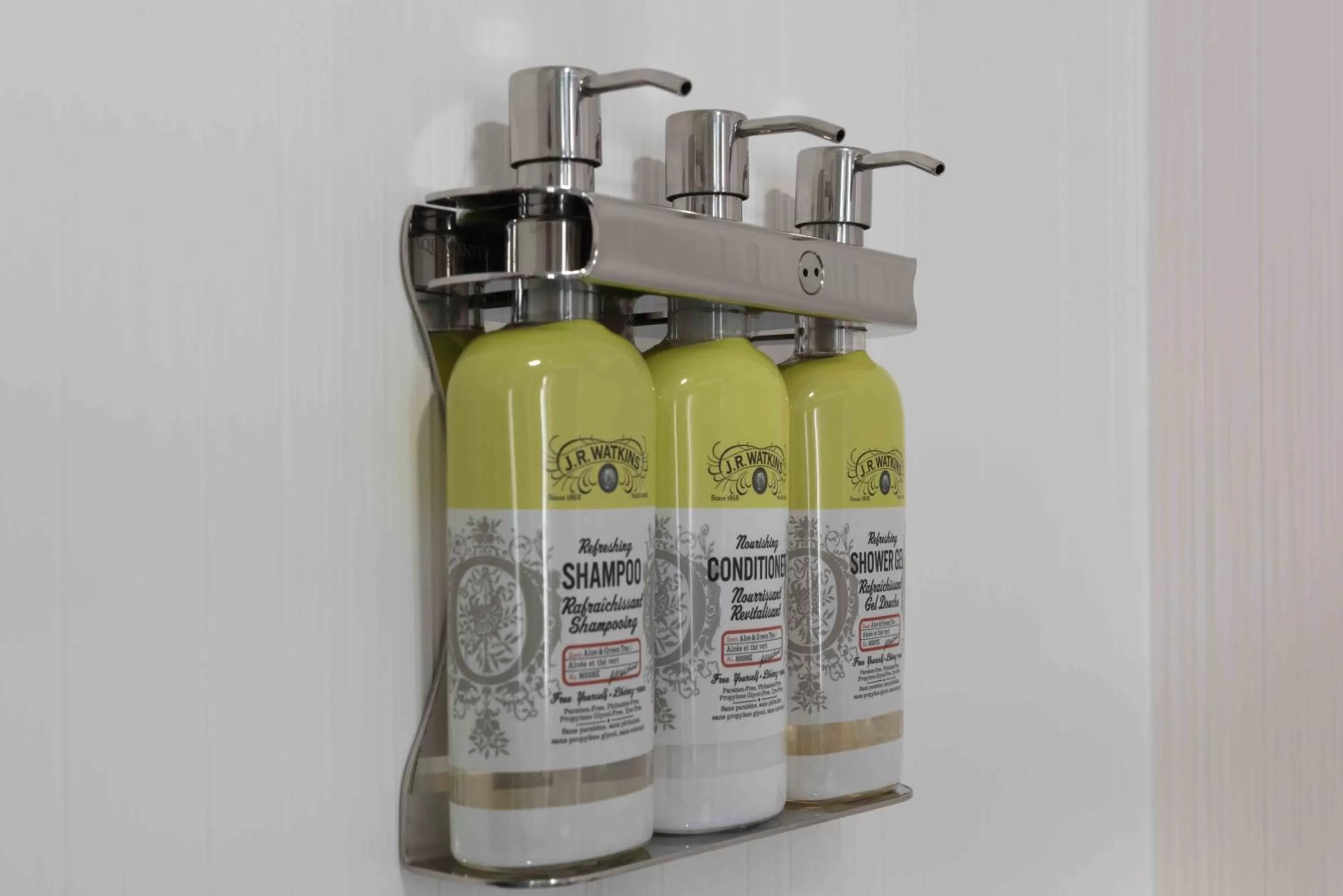 Twin Room - Mobility Access/Hearing Accessible in Holiday Inn Express - Boston Logan Airport - Revere by IHG