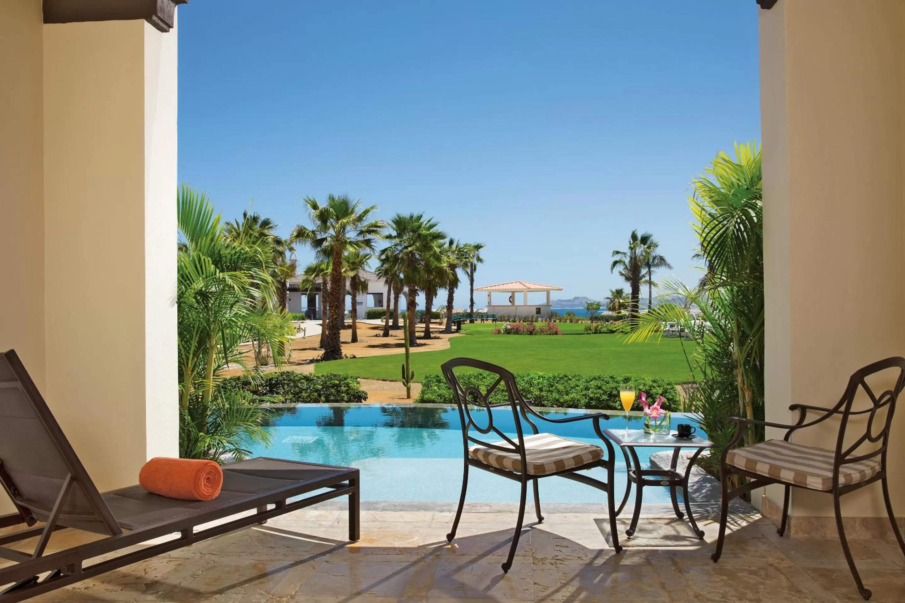 Preferred Club Junior Suite Swimout with Two Double Beds in Secrets Puerto Los Cabos Golf & Spa18+