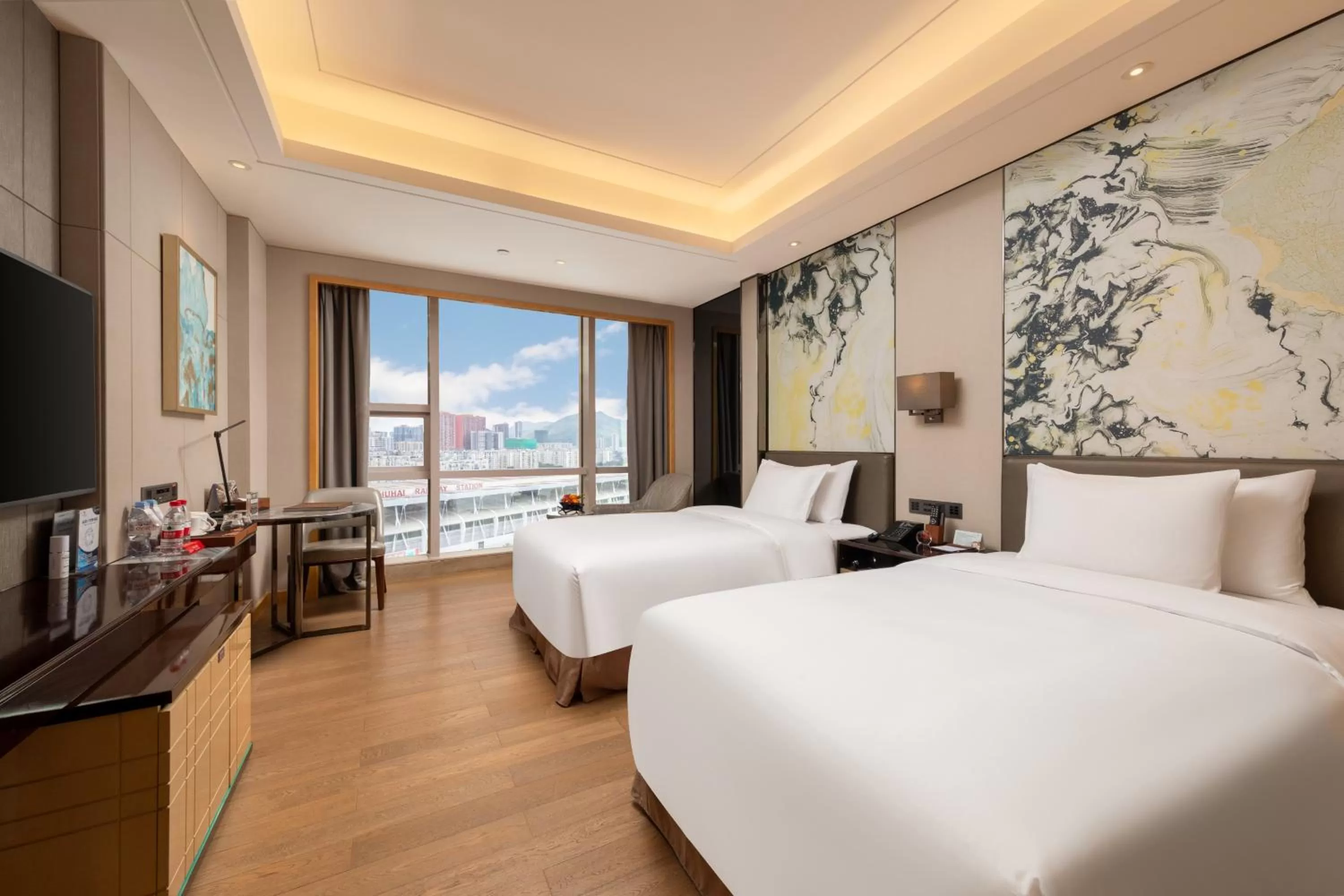 Deluxe Twin Room - single occupancy in Zhuhai Longzhuda International Hotel