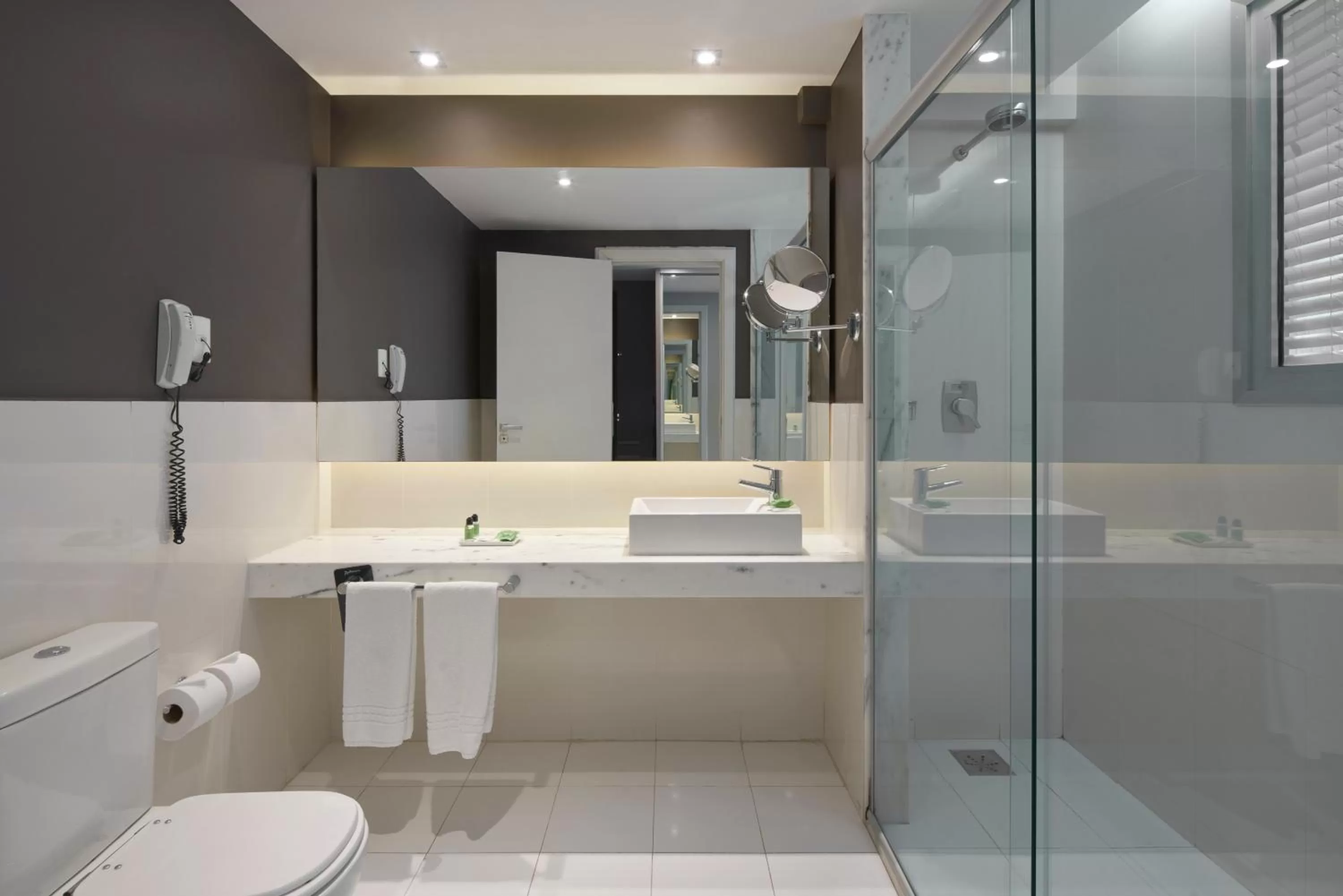 Superior Twin Room in Radisson Blu Belo Horizonte Savassi