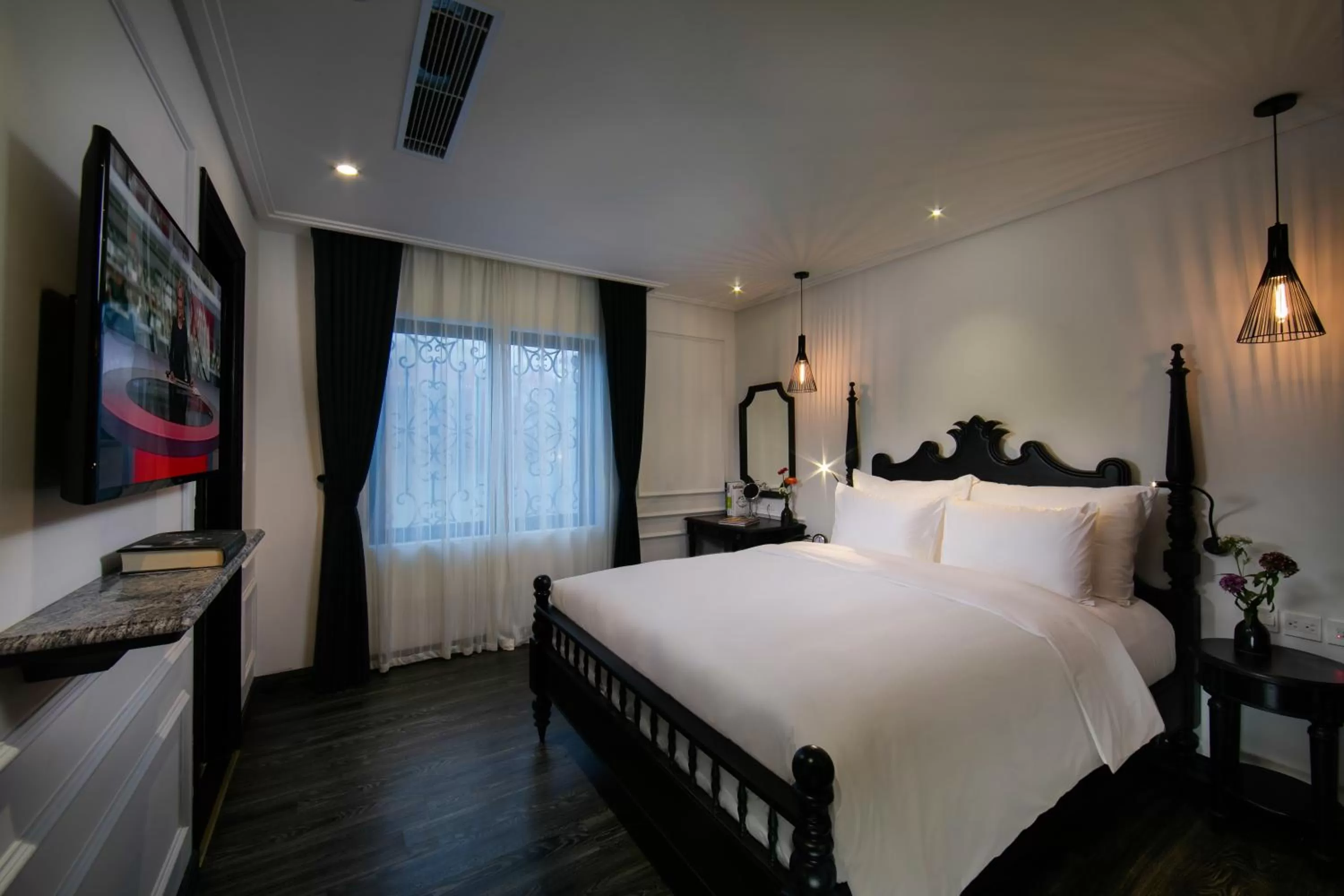 Junior Suite in JM Marvel Hotel & Spa