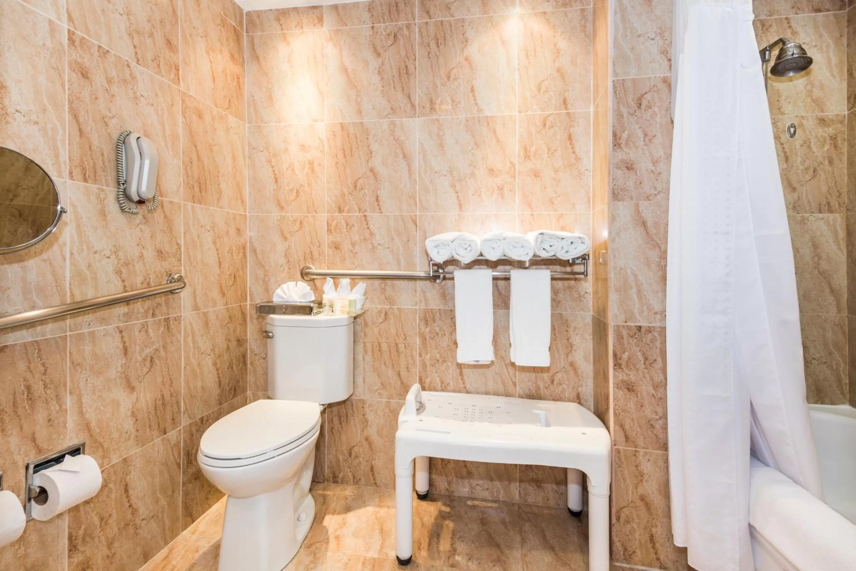 Standard Double Room with Two Double Beds - single occupancy - Disability Access in Holiday Inn Convention Center by IHG