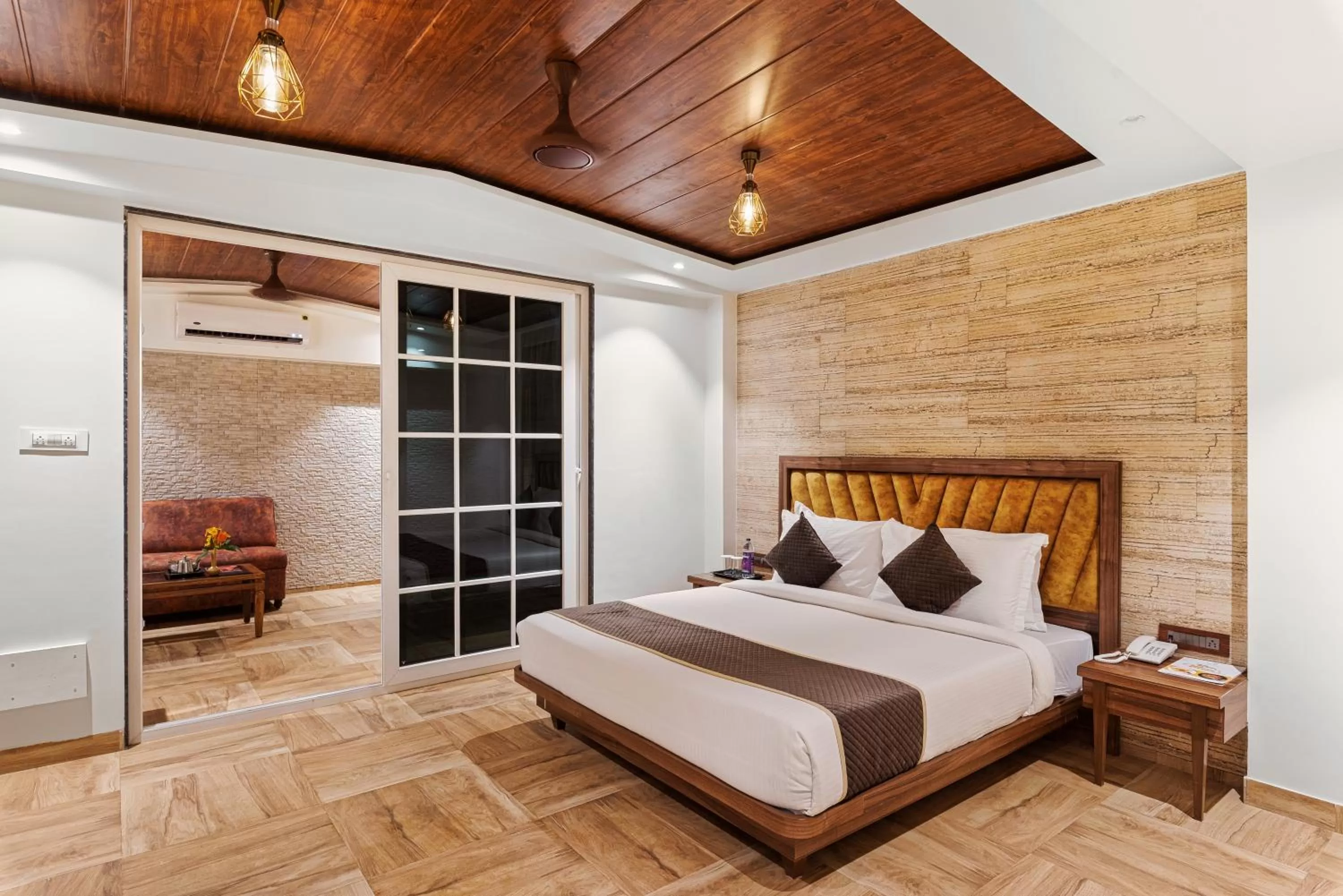 Suite Cottage With Jacuzzi in Mayur Retreat & Spa