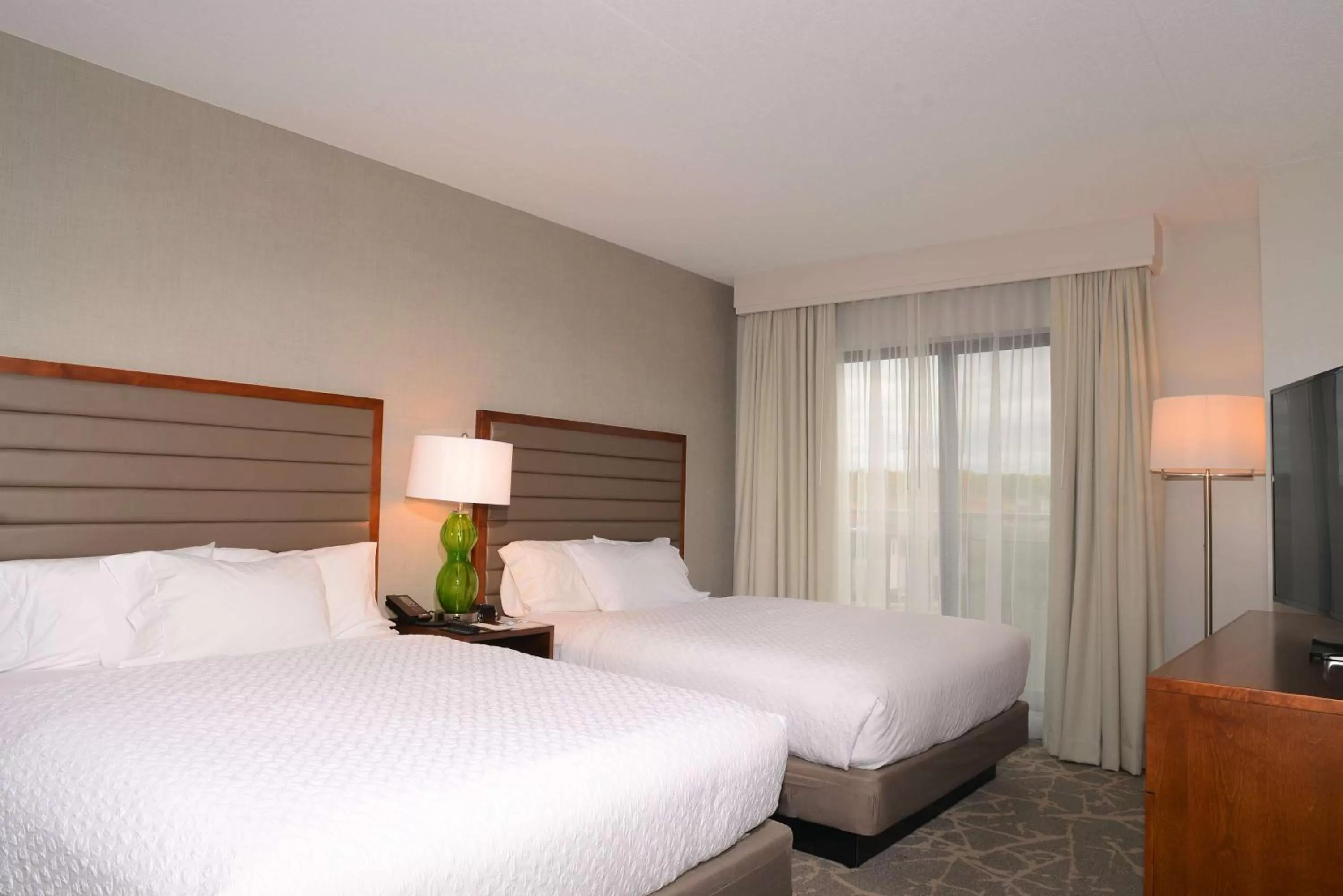 Two-Room Queen Suite with Two Queen Beds in Embassy Suites by Hilton Boston Marlborough