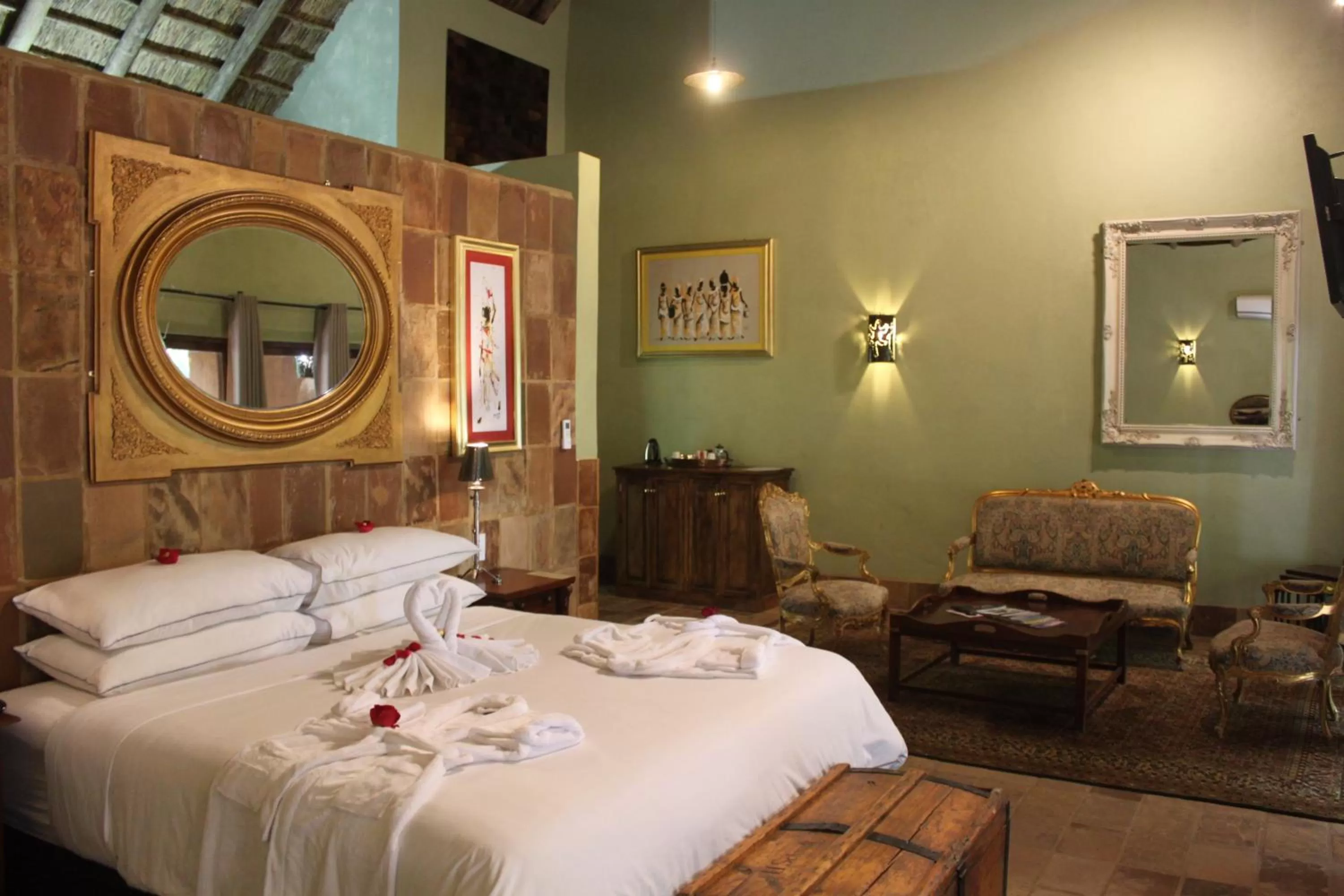 Junior Suite in Misty Hills Country Hotel, Conference Centre & Spa