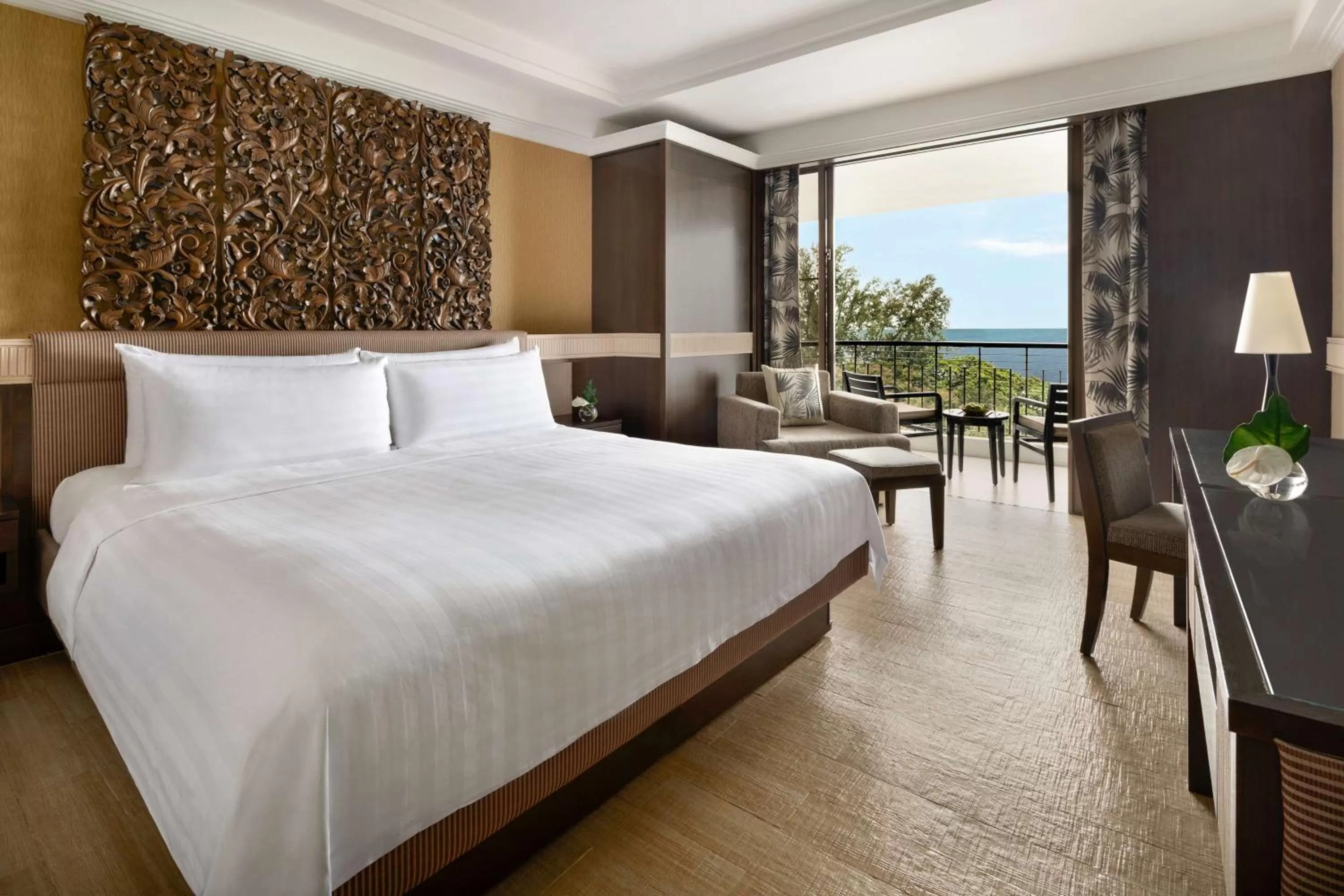 Executive Double Room with Sea View in Shangri-La Golden Sands, Penang