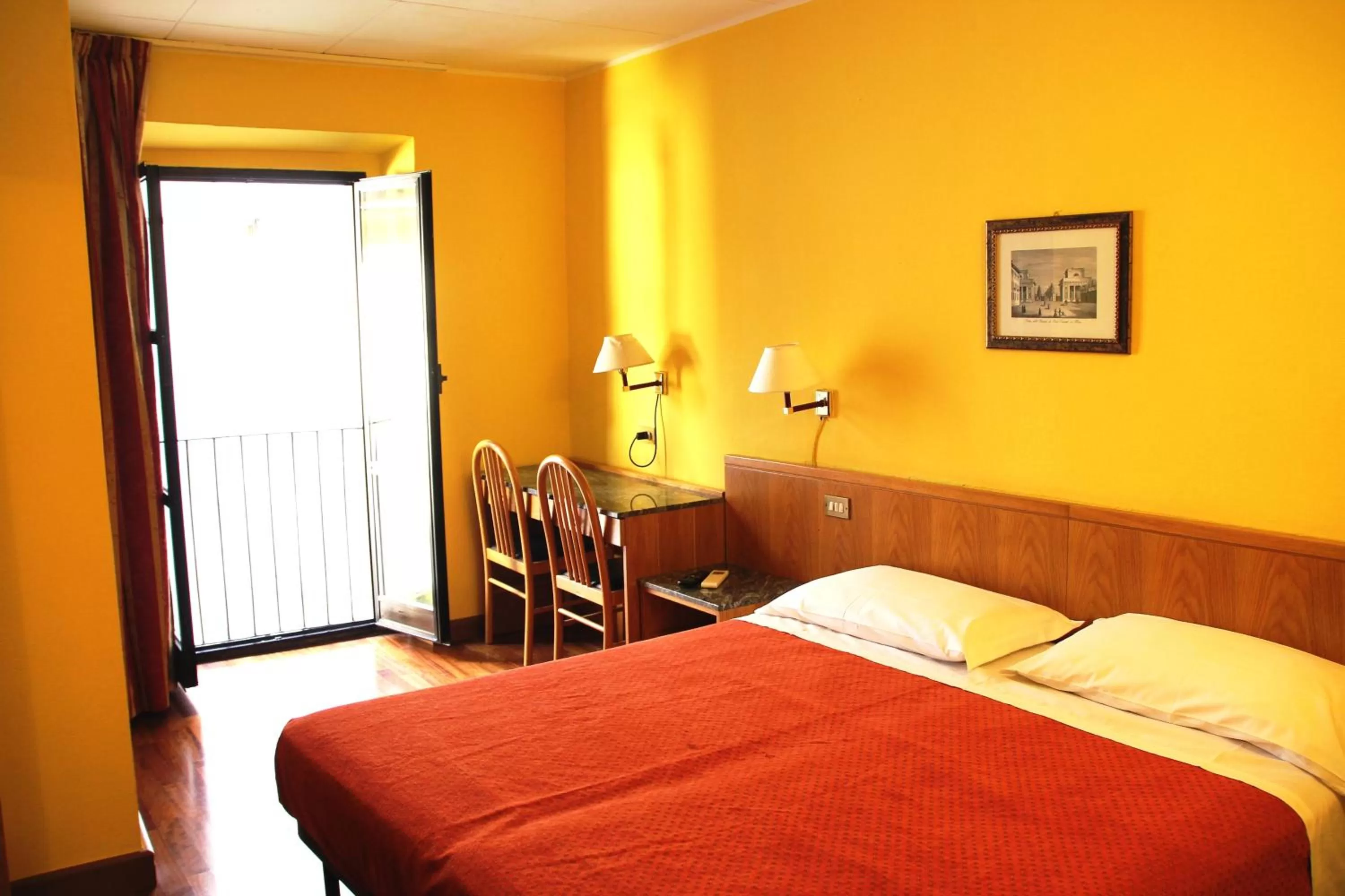 Double Room in Hotel Vecchia Milano