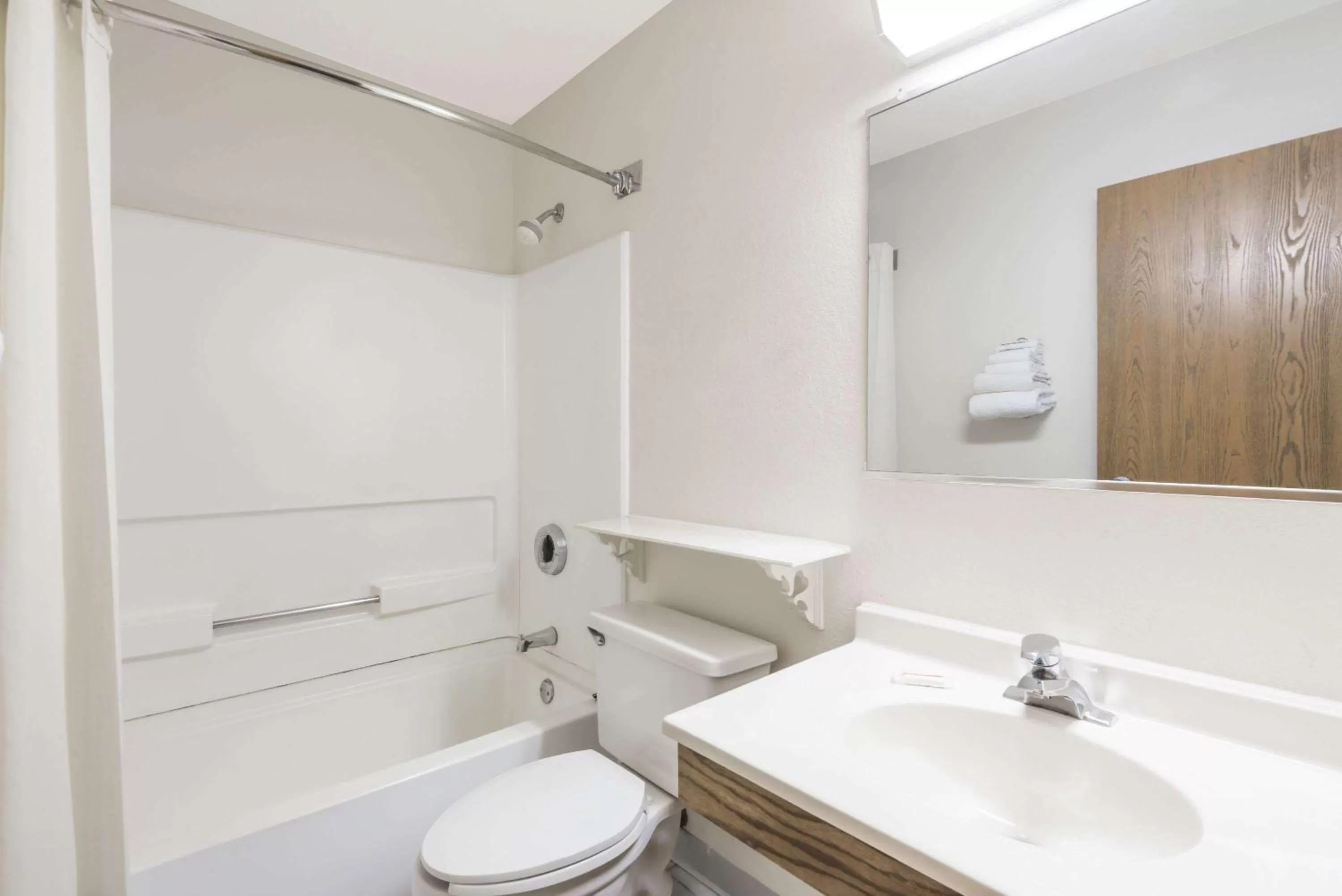 Double Room with Two Double Beds - Smoking in Super 8 by Wyndham Maysville KY