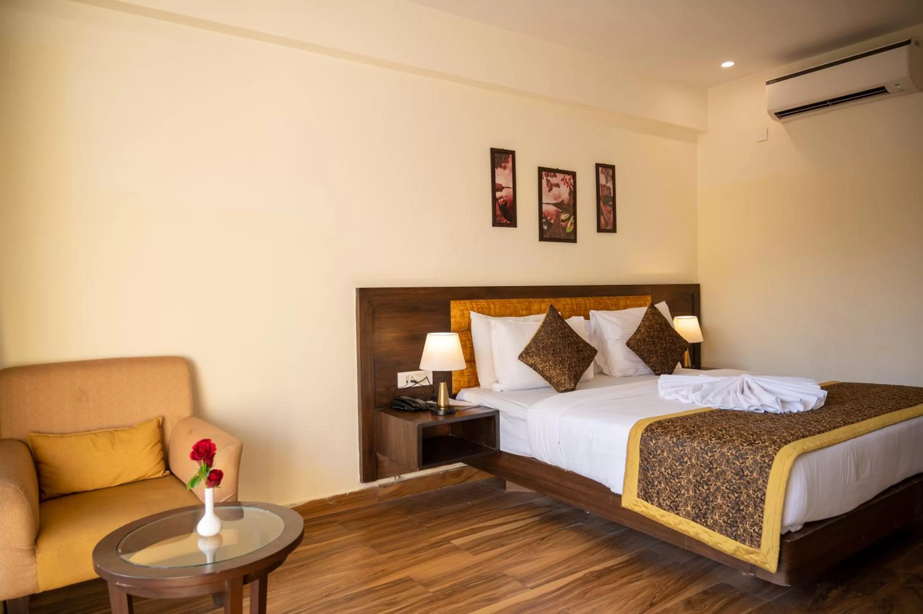 Deluxe City View Room - single occupancy in BELLS BEACH RESORT , A Unit of Resort De Balneaire