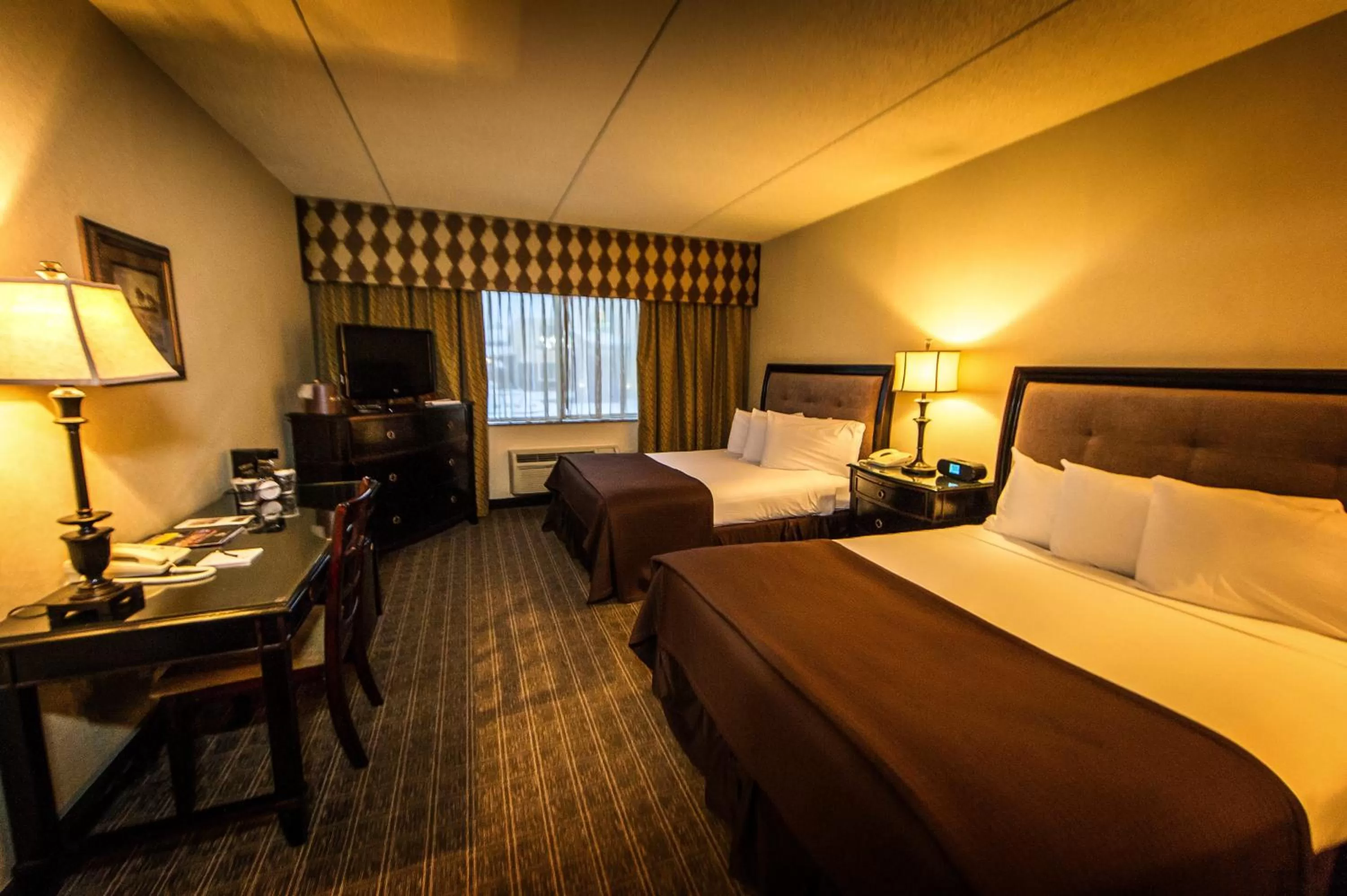 Queen Room with Two Queen Beds - Non-Smoking in Garden Place Hotel