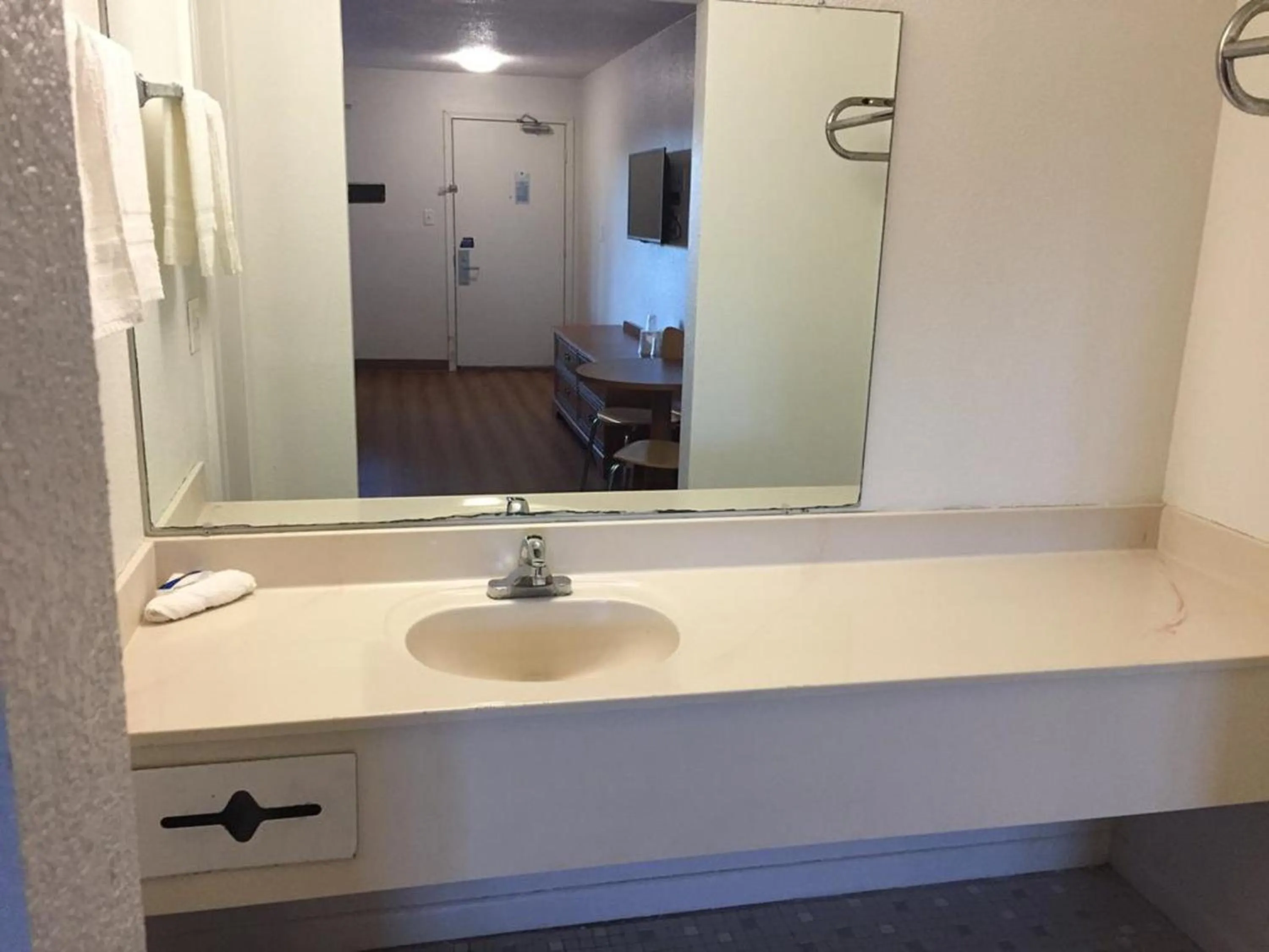 Two-Bedroom Suite in FairBridge Inn Express North Lima