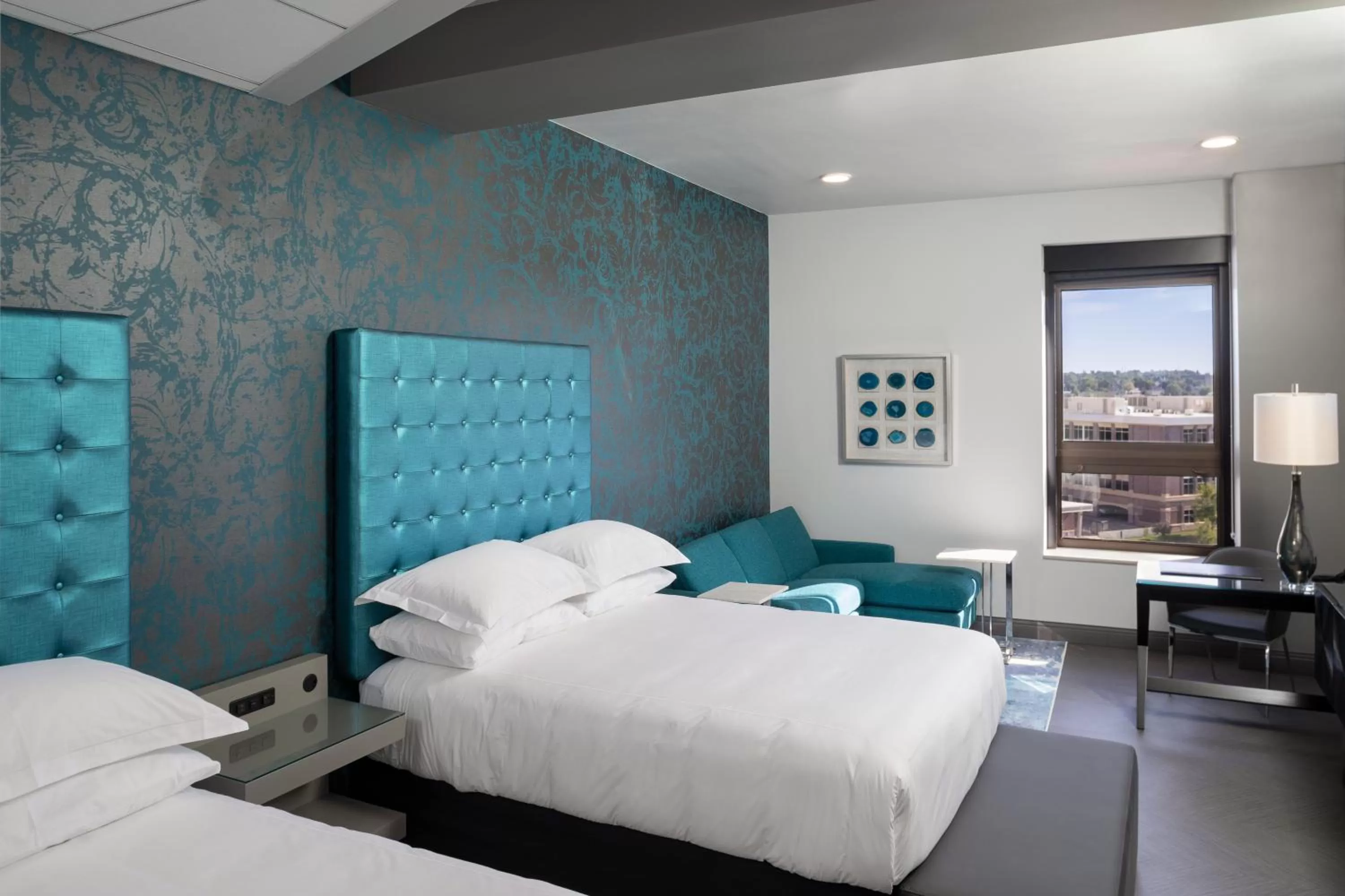 Deluxe Queen Room with Two Queen Beds in Hotel On Phillips