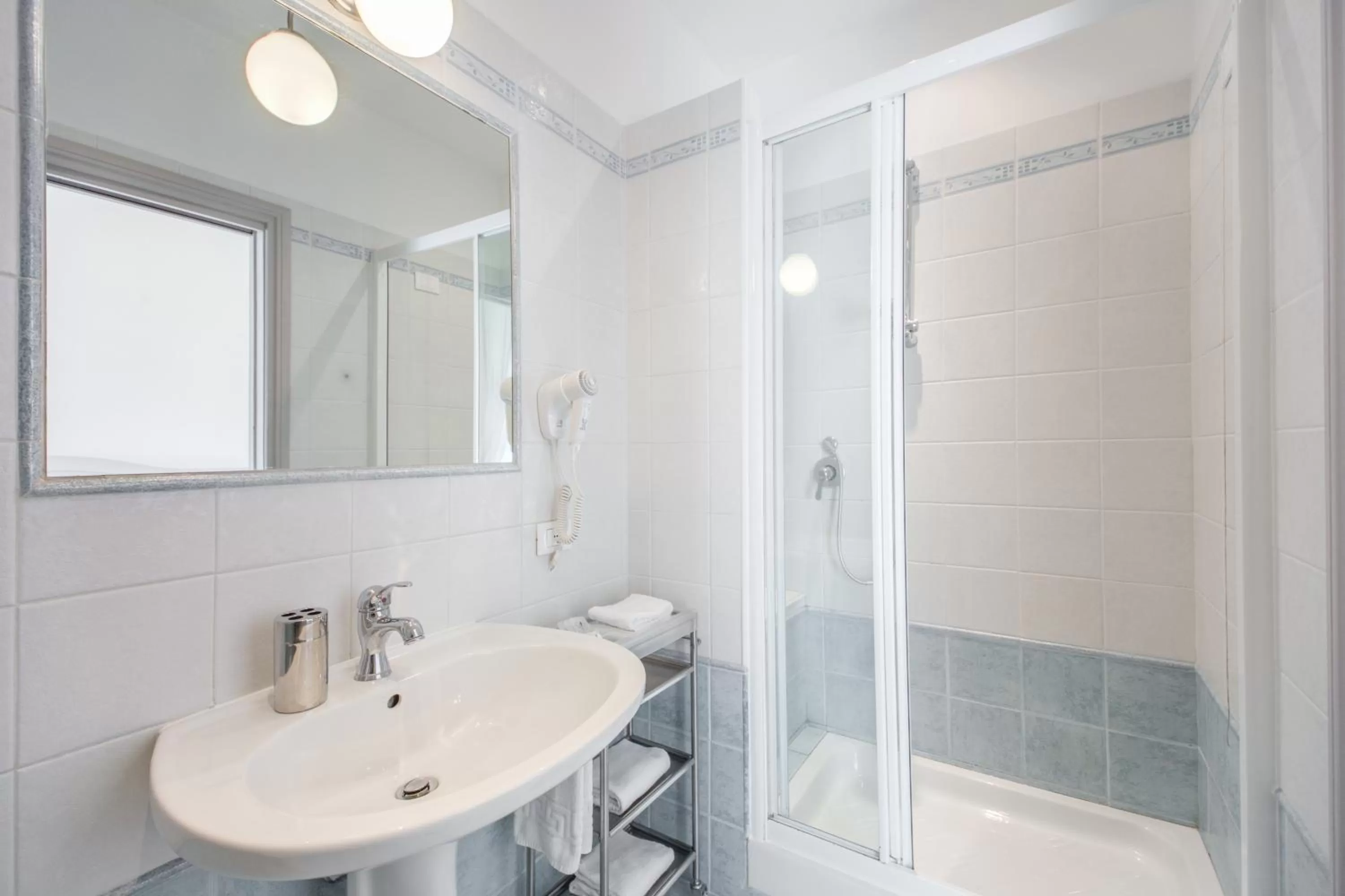 Bathroom in Biancorè